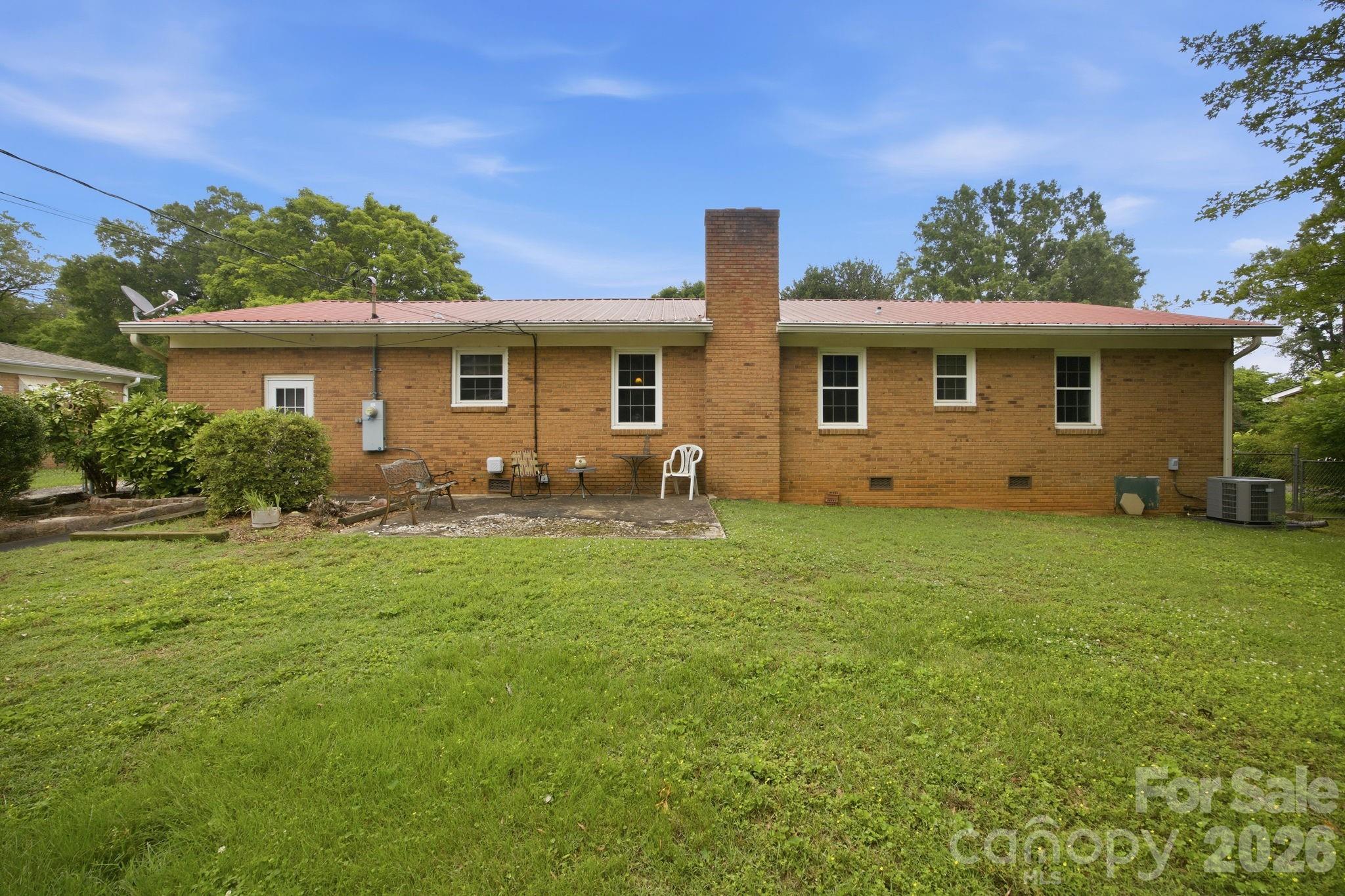 635 Fieldstone Road — Mooresville