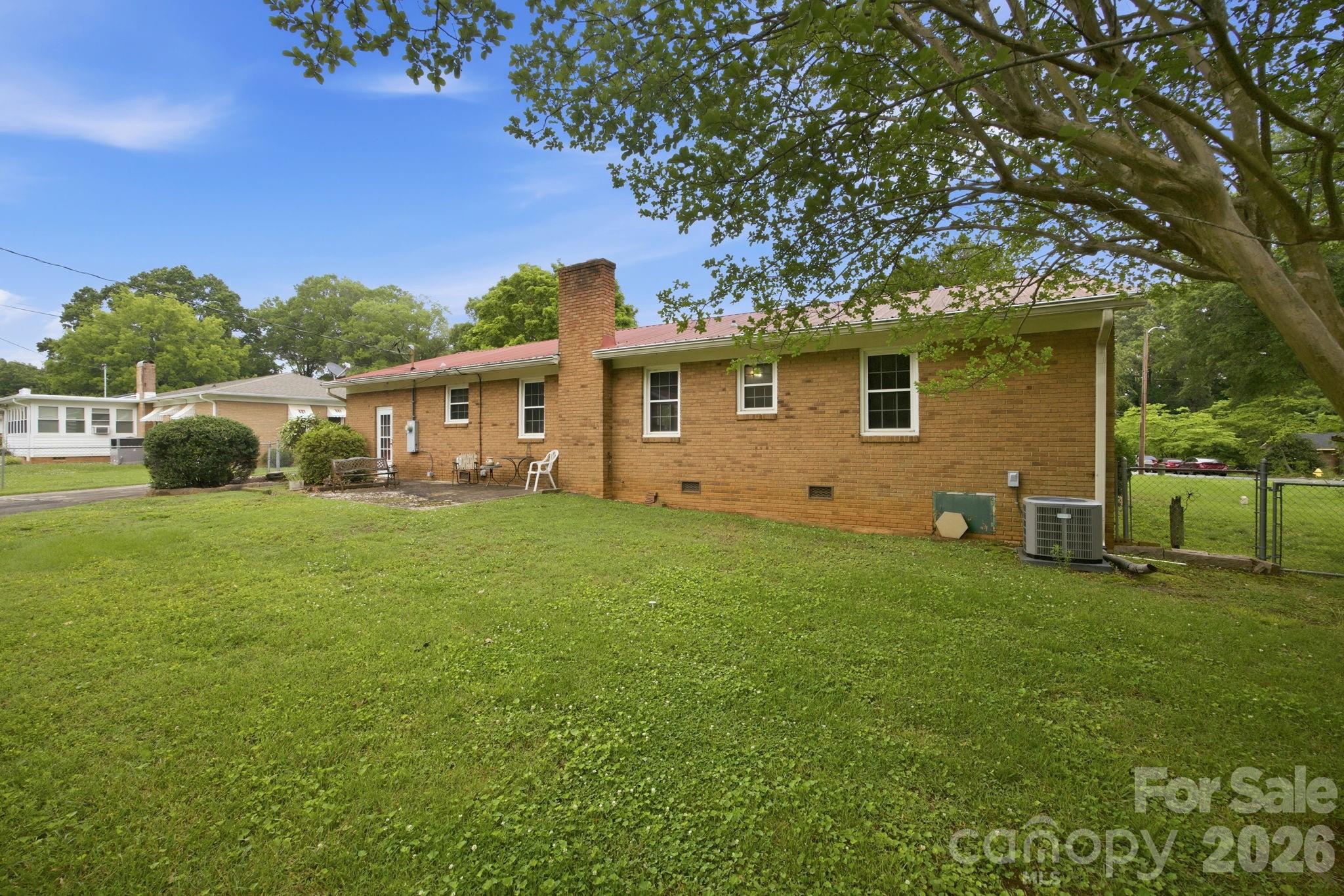 635 Fieldstone Road — Mooresville