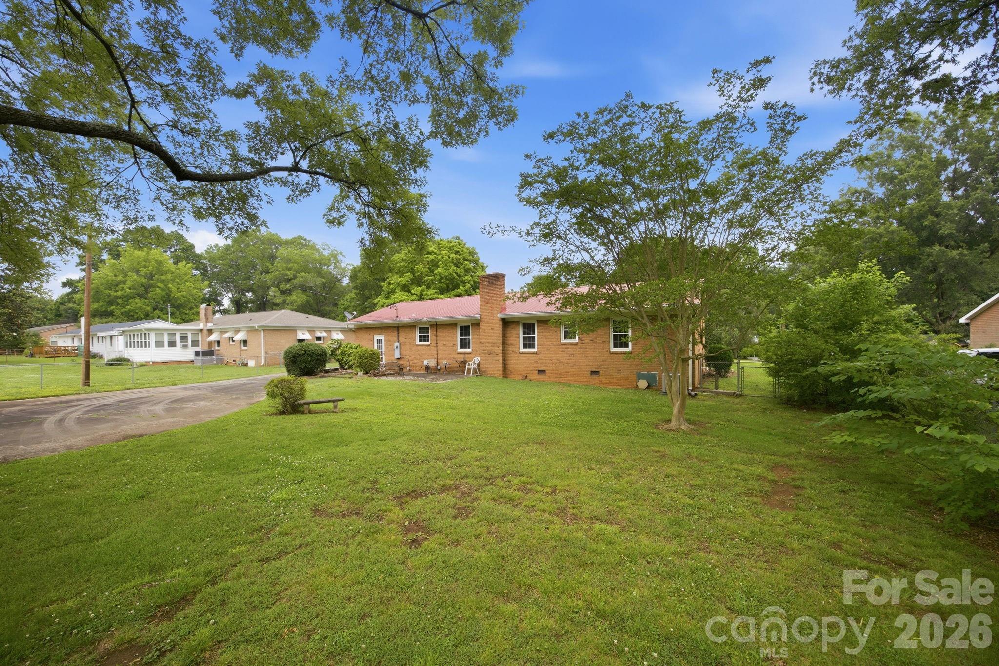 635 Fieldstone Road — Mooresville