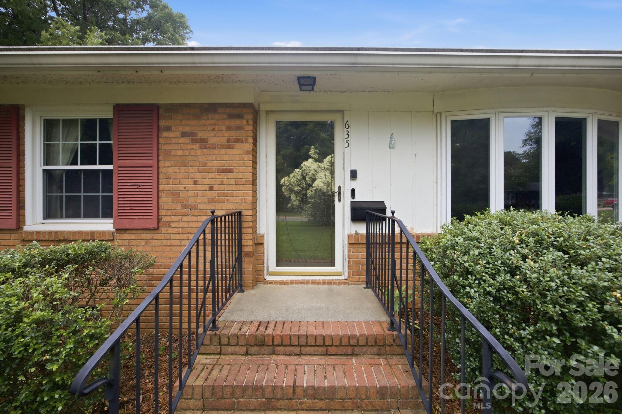 635 Fieldstone Road — Mooresville
