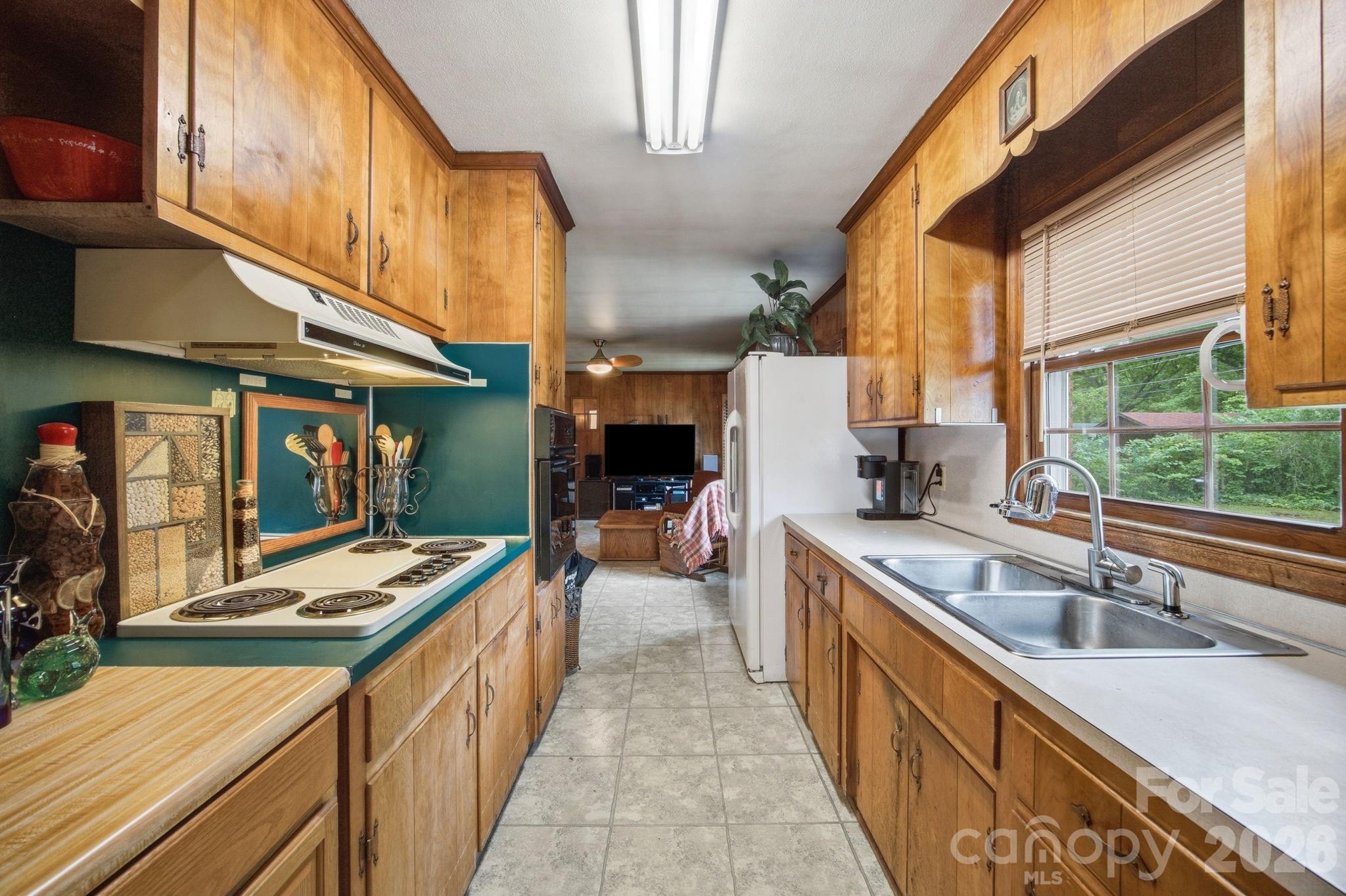 635 Fieldstone Road — Mooresville