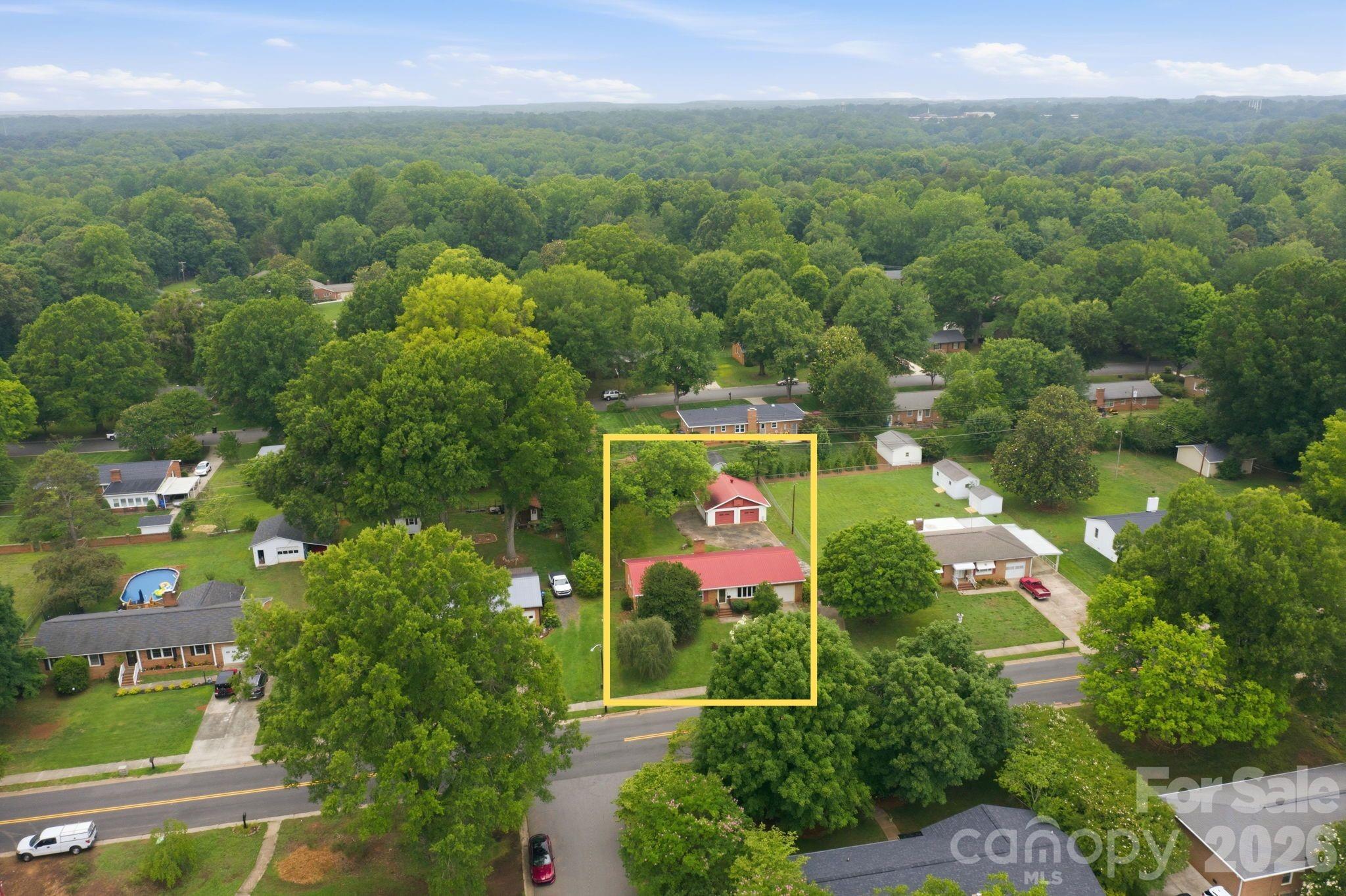 635 Fieldstone Road — Mooresville