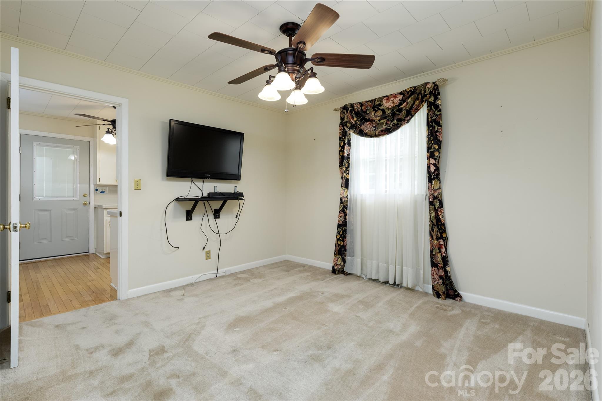 122 Whitley Road — Morganton