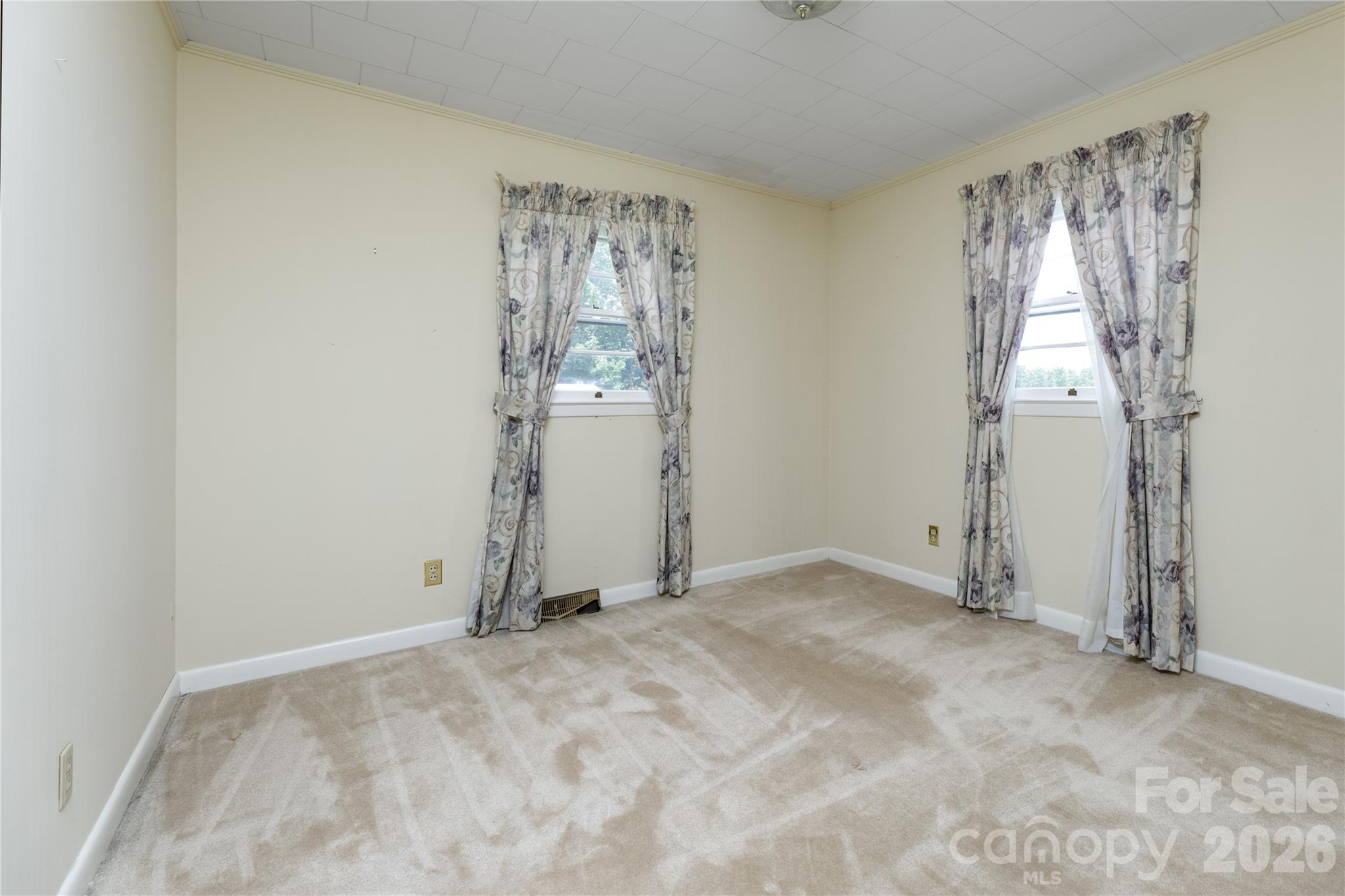 122 Whitley Road — Morganton