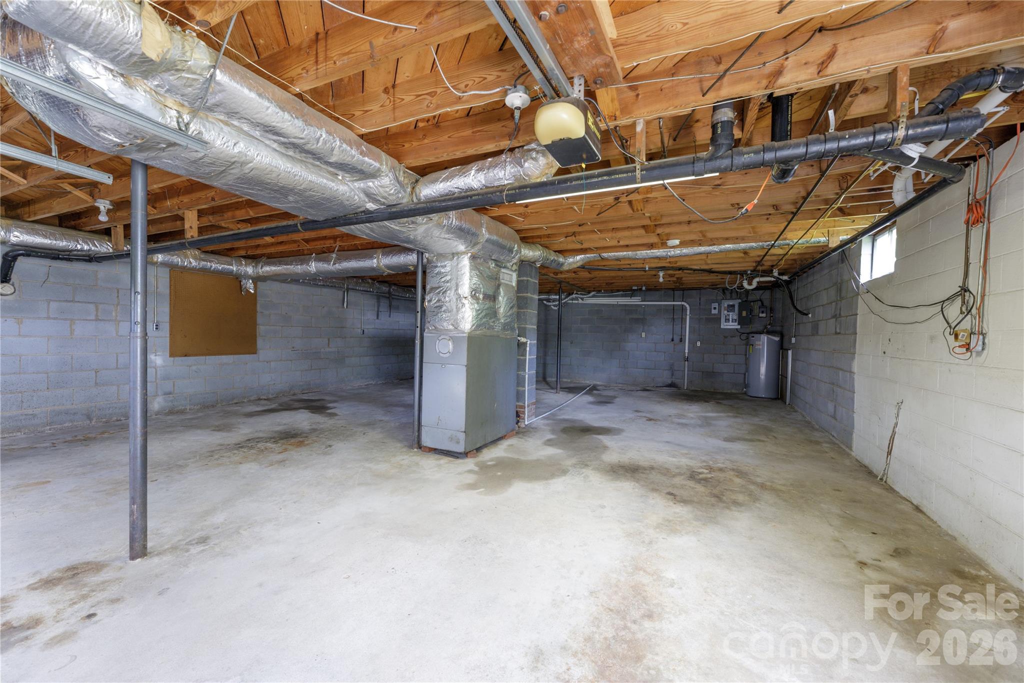 122 Whitley Road — Morganton