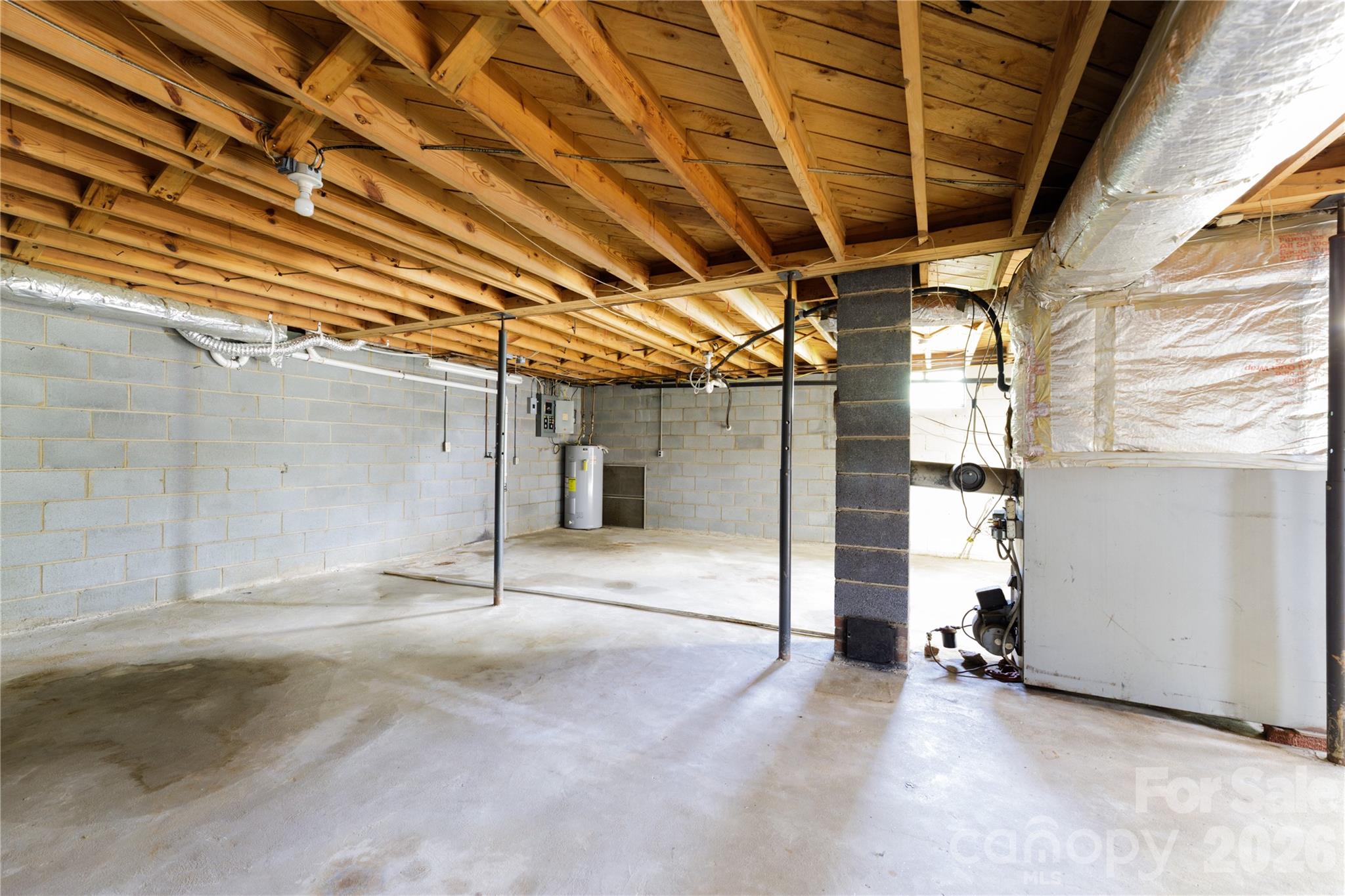 122 Whitley Road — Morganton