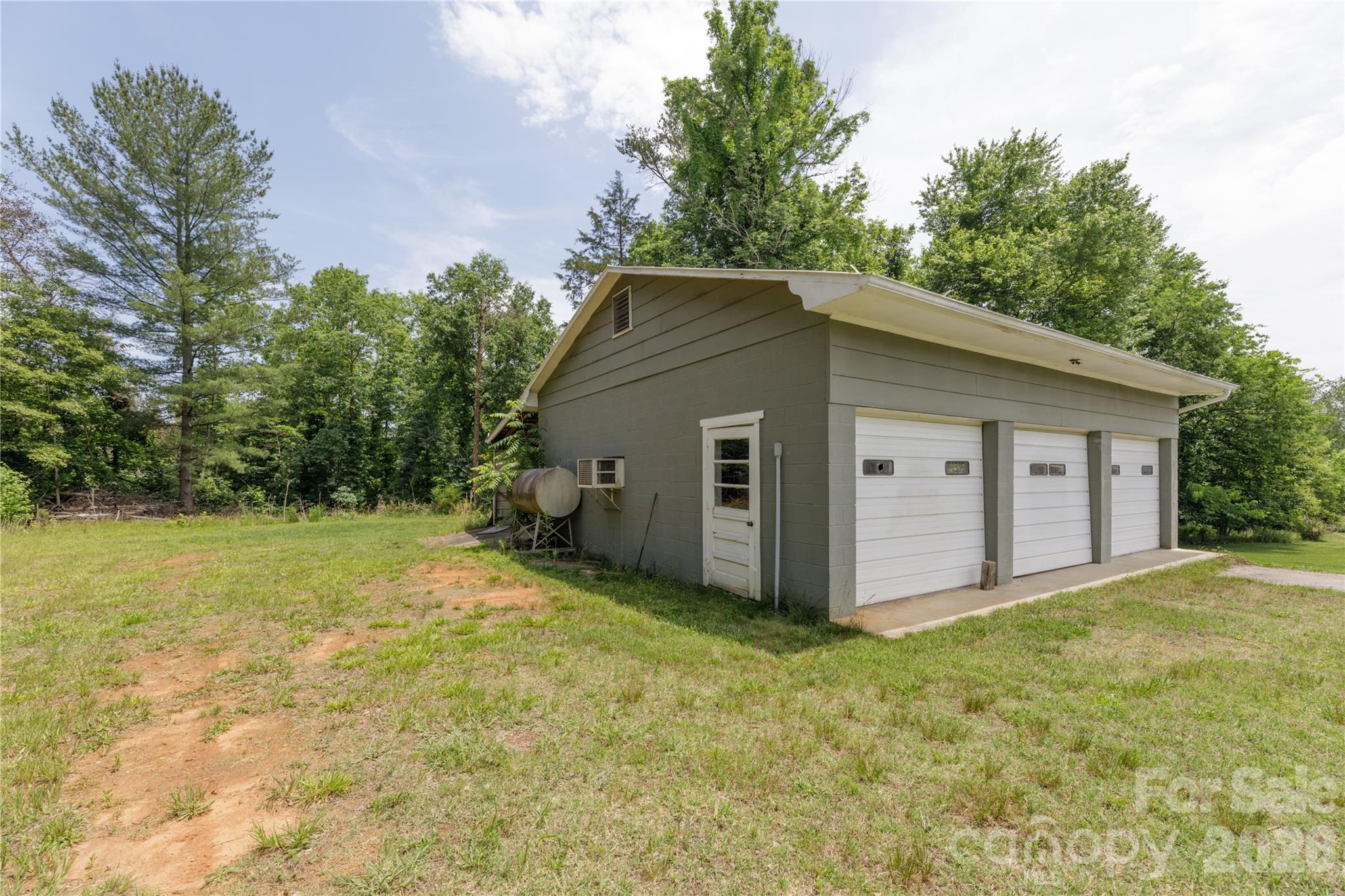 122 Whitley Road — Morganton