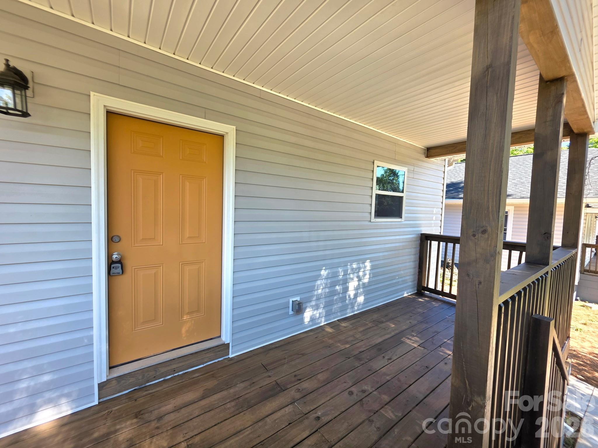 1105 8th Street — Statesville