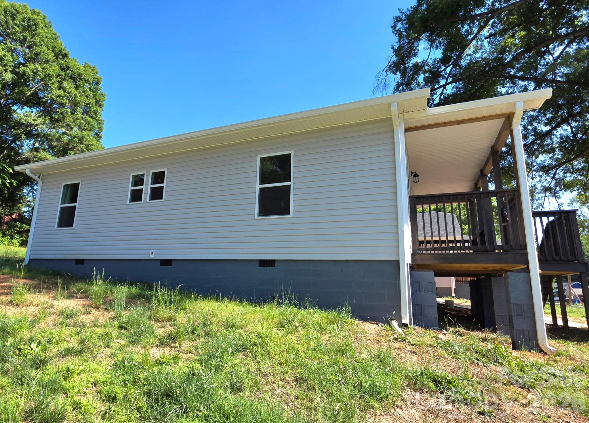 1105 8th Street — Statesville