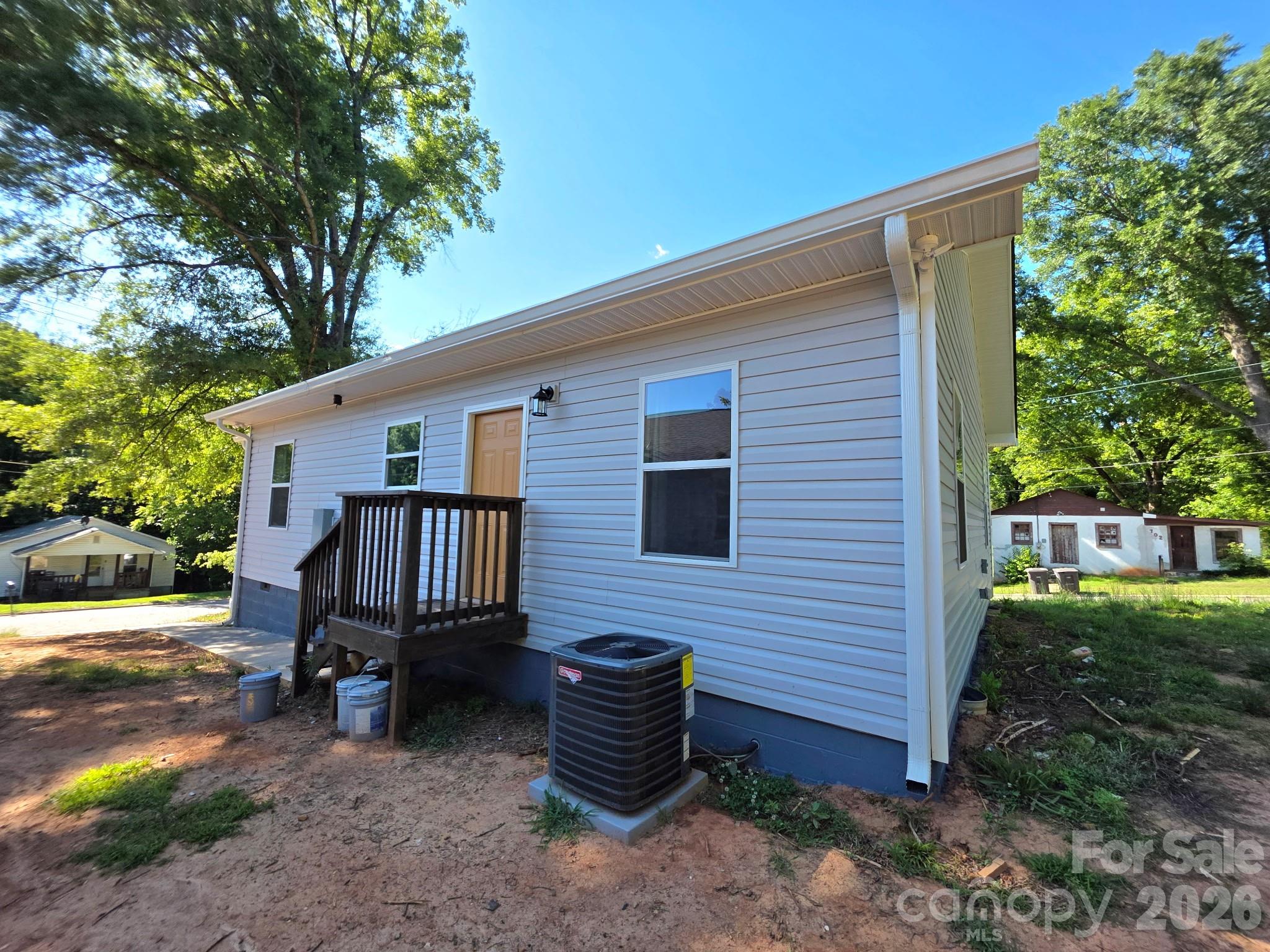 1105 8th Street — Statesville