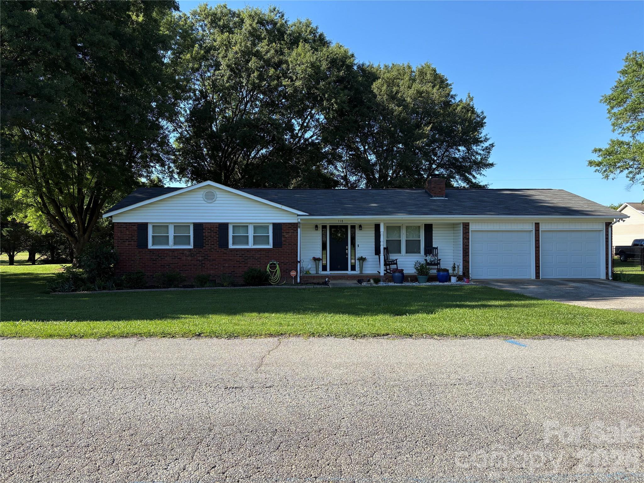 118 Douglas Heights Drive — Gaffney