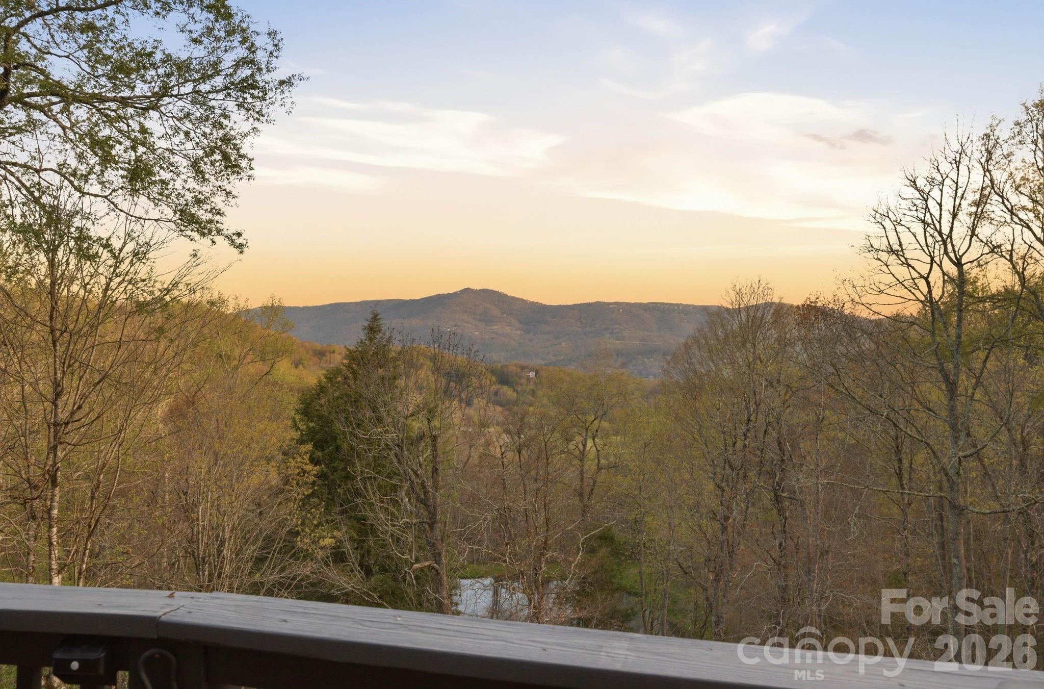429 Green Cove Road — Sugar Mountain