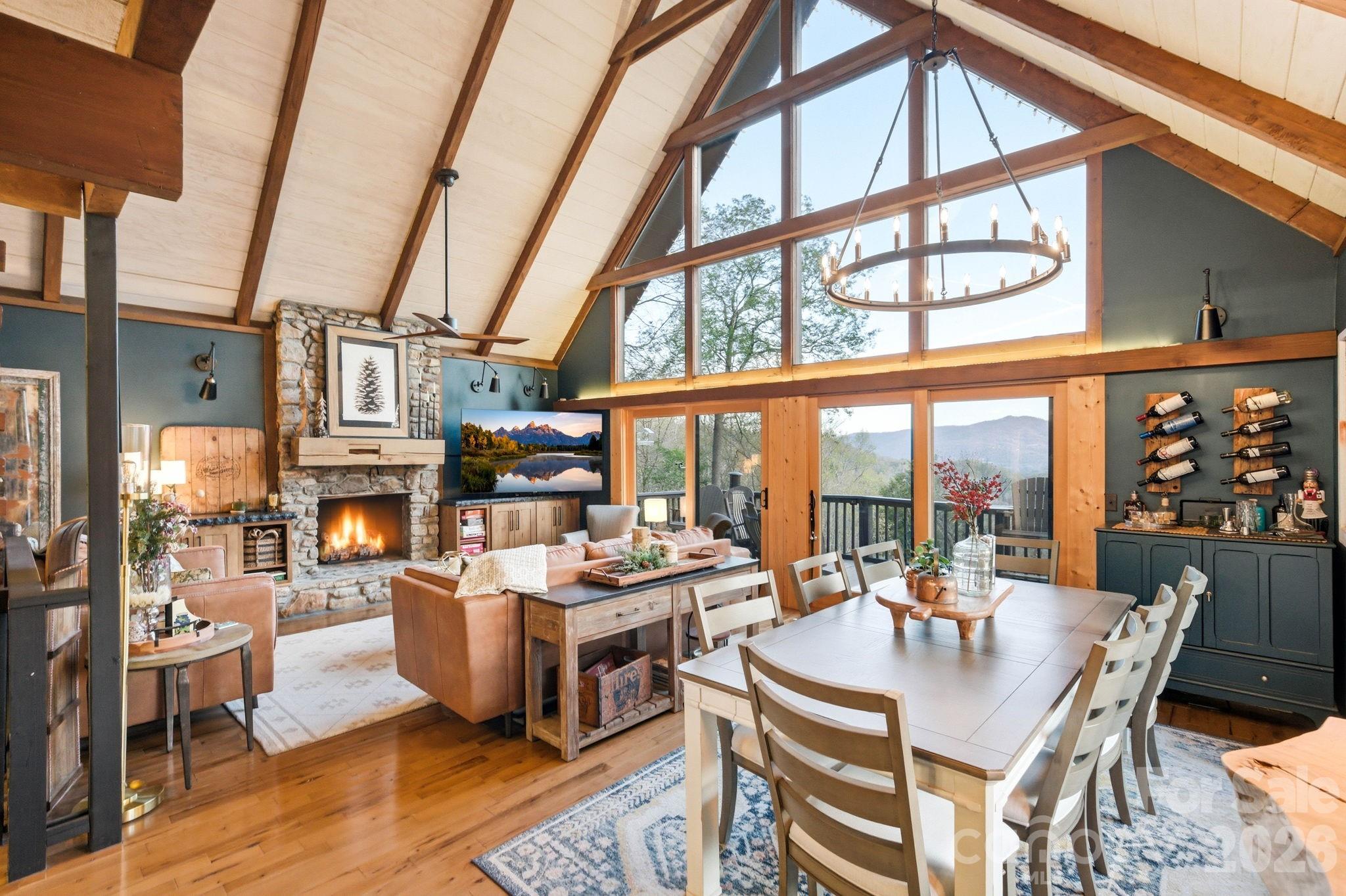 429 Green Cove Road — Sugar Mountain