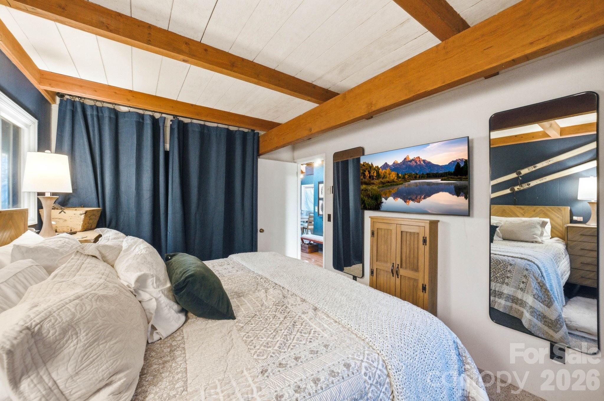 429 Green Cove Road — Sugar Mountain