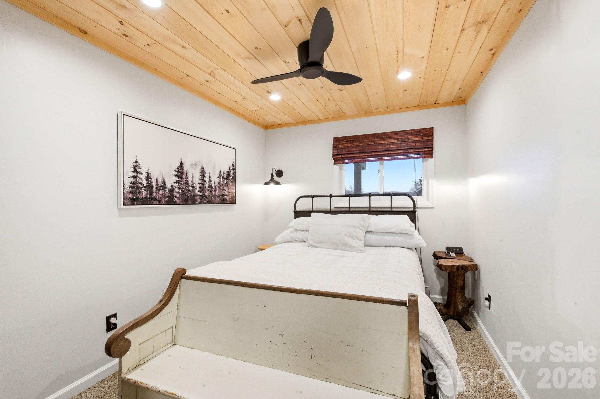 429 Green Cove Road — Sugar Mountain