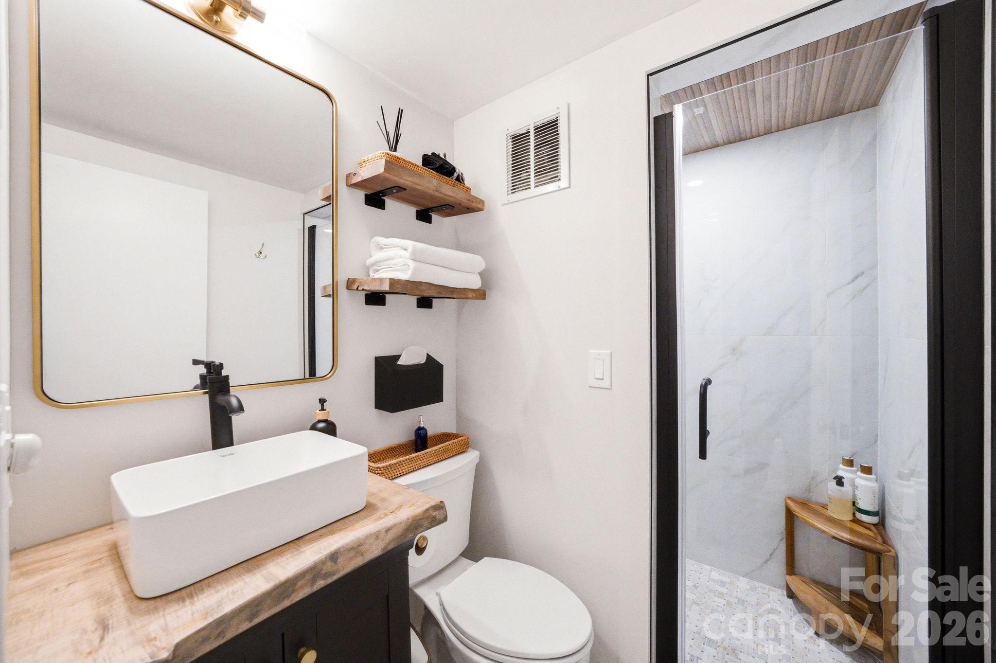 429 Green Cove Road — Sugar Mountain