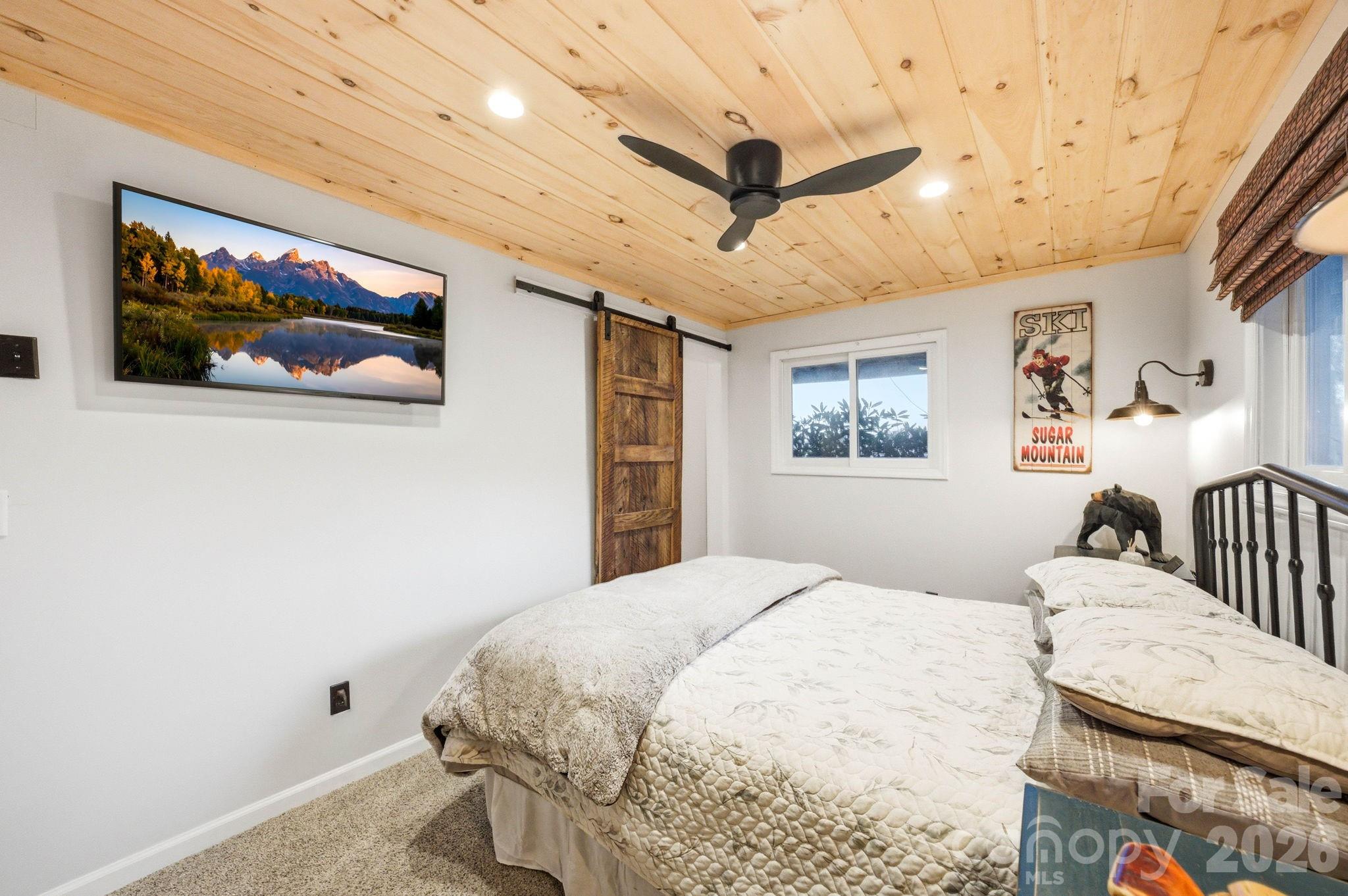 429 Green Cove Road — Sugar Mountain