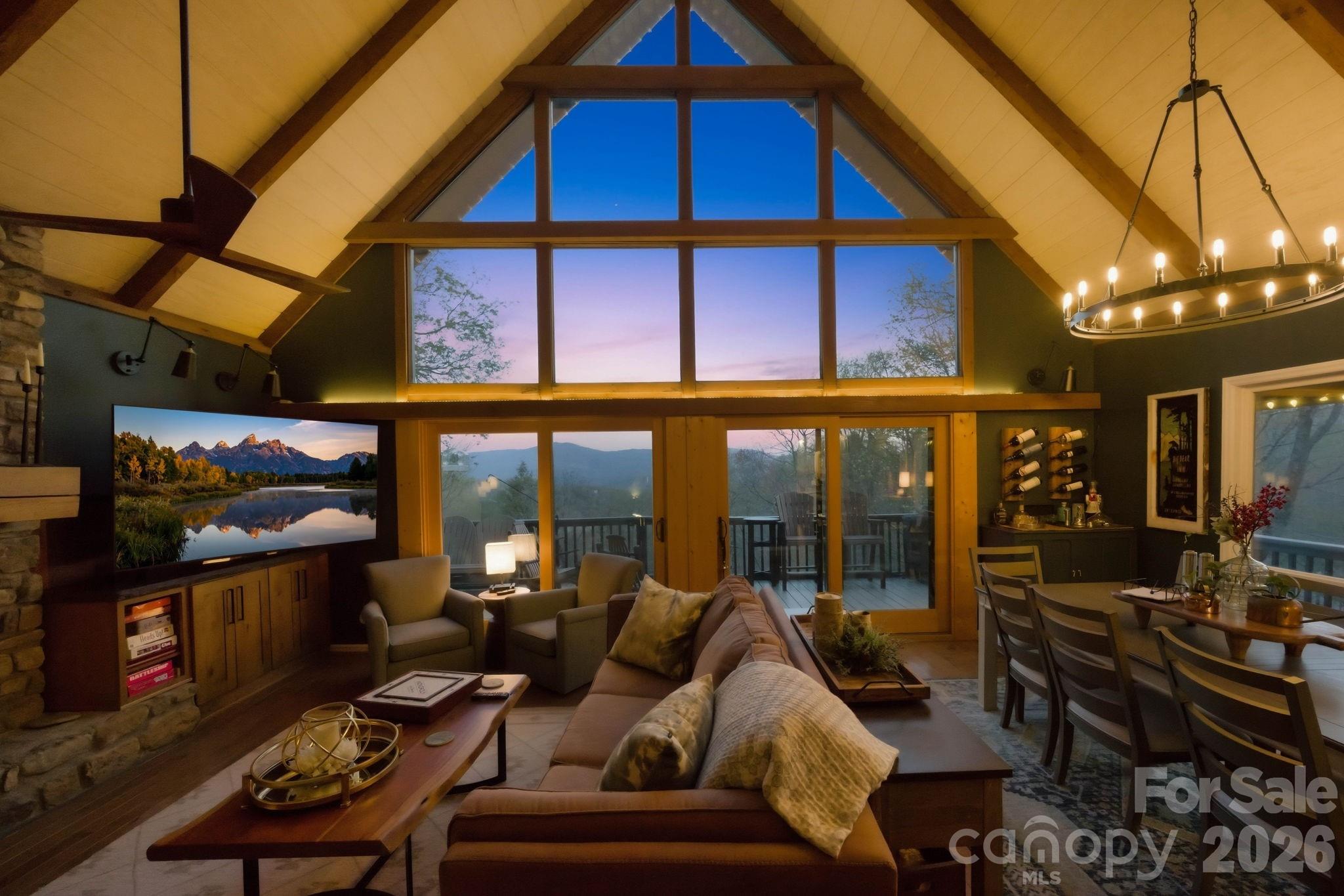 429 Green Cove Road — Sugar Mountain