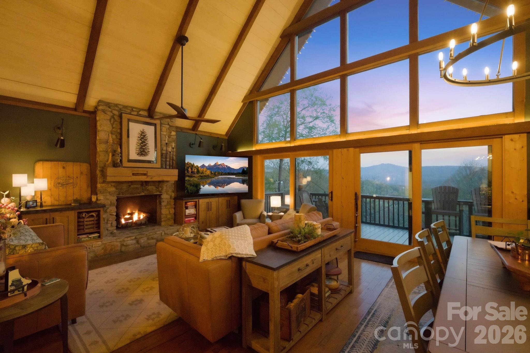 429 Green Cove Road — Sugar Mountain