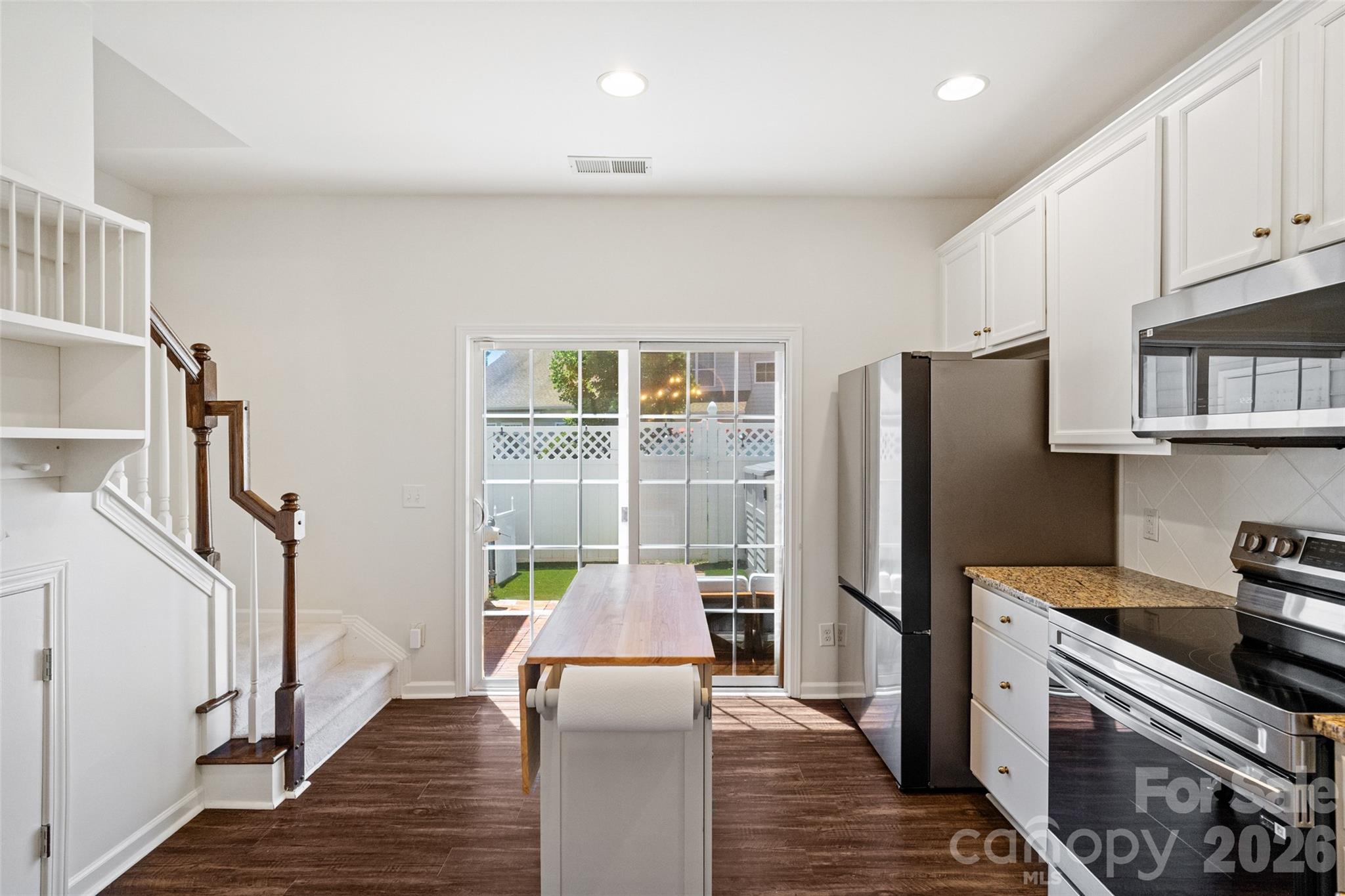416 River Park Road — Belmont