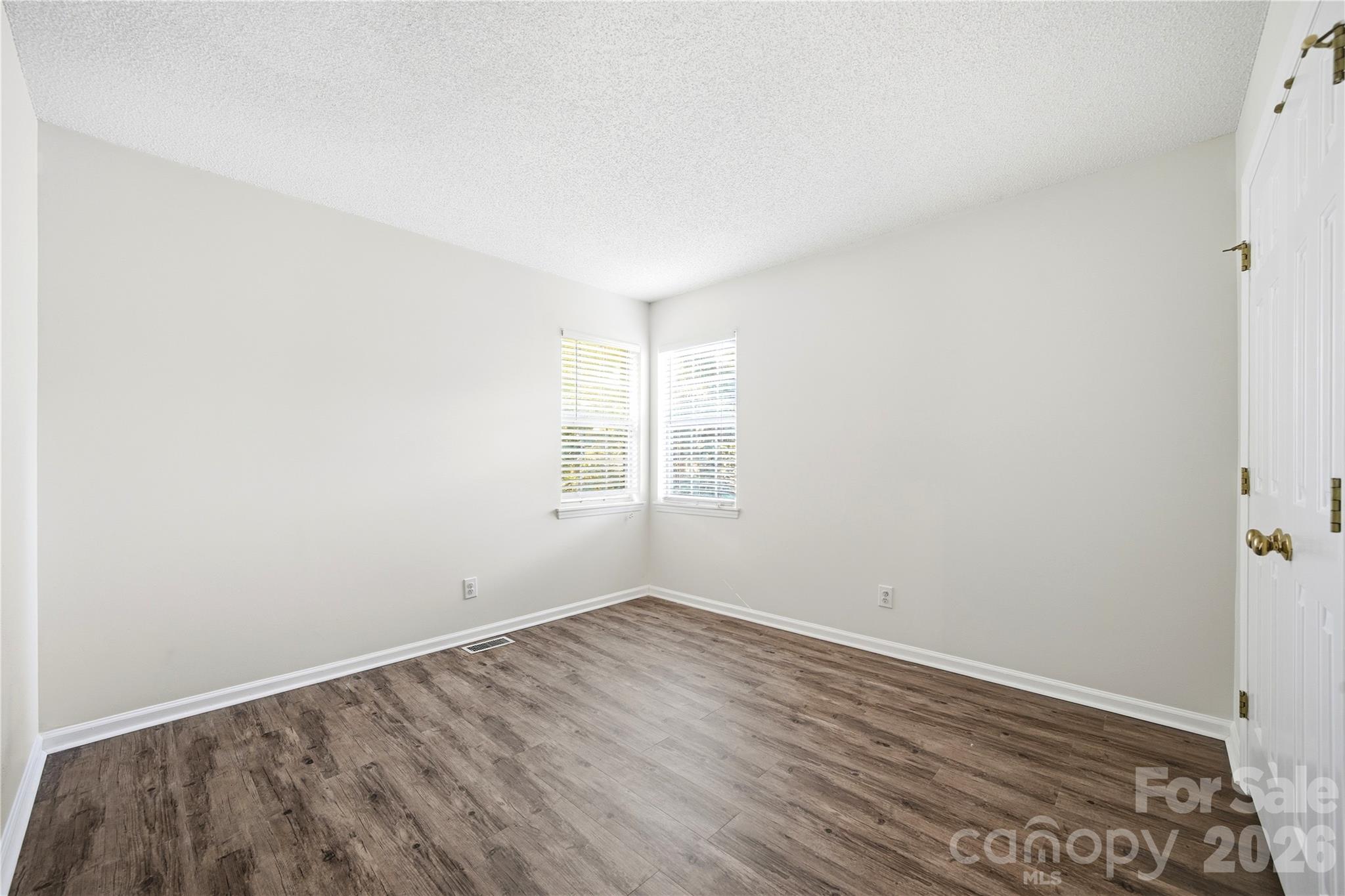 390 Amhurst Street SW — Concord