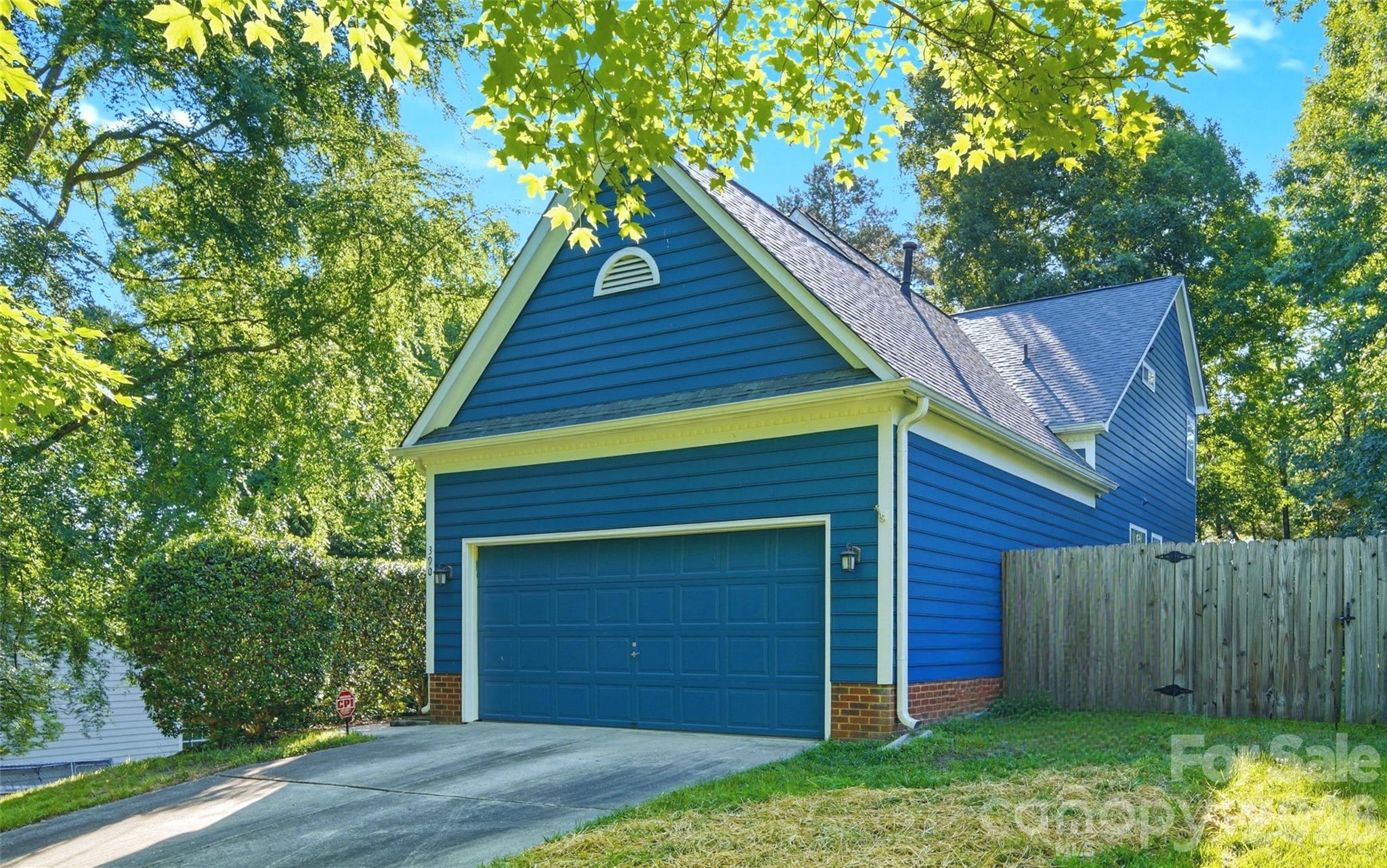 390 Amhurst Street SW — Concord