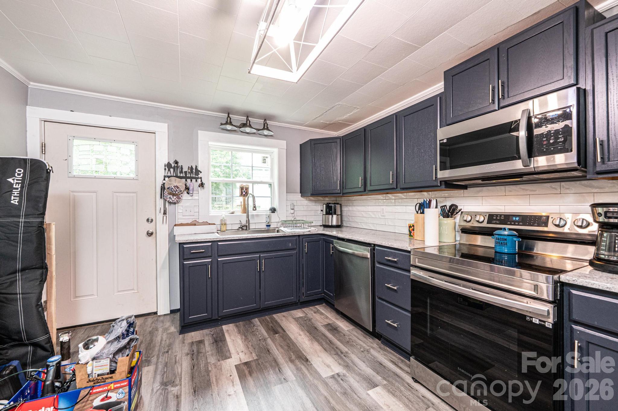 224 broadway Street NW — Lenoir