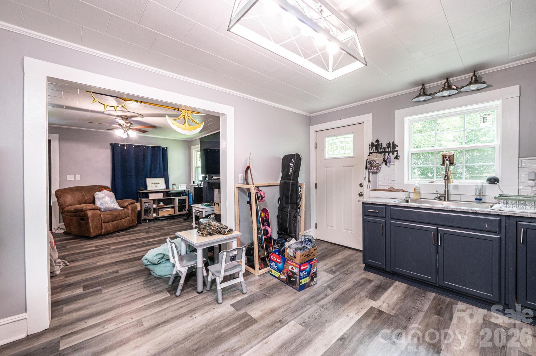 224 broadway Street NW — Lenoir