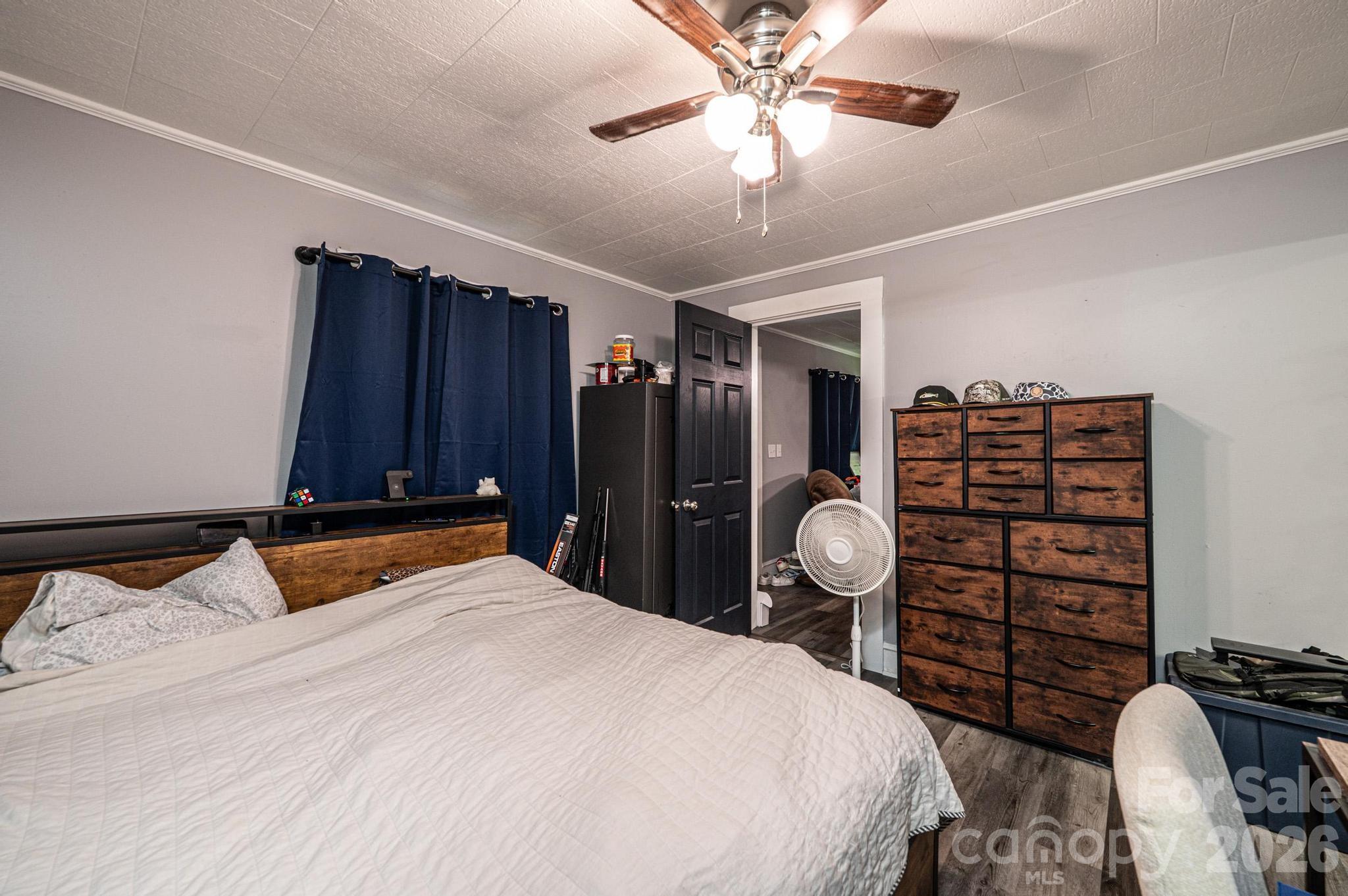 224 broadway Street NW — Lenoir