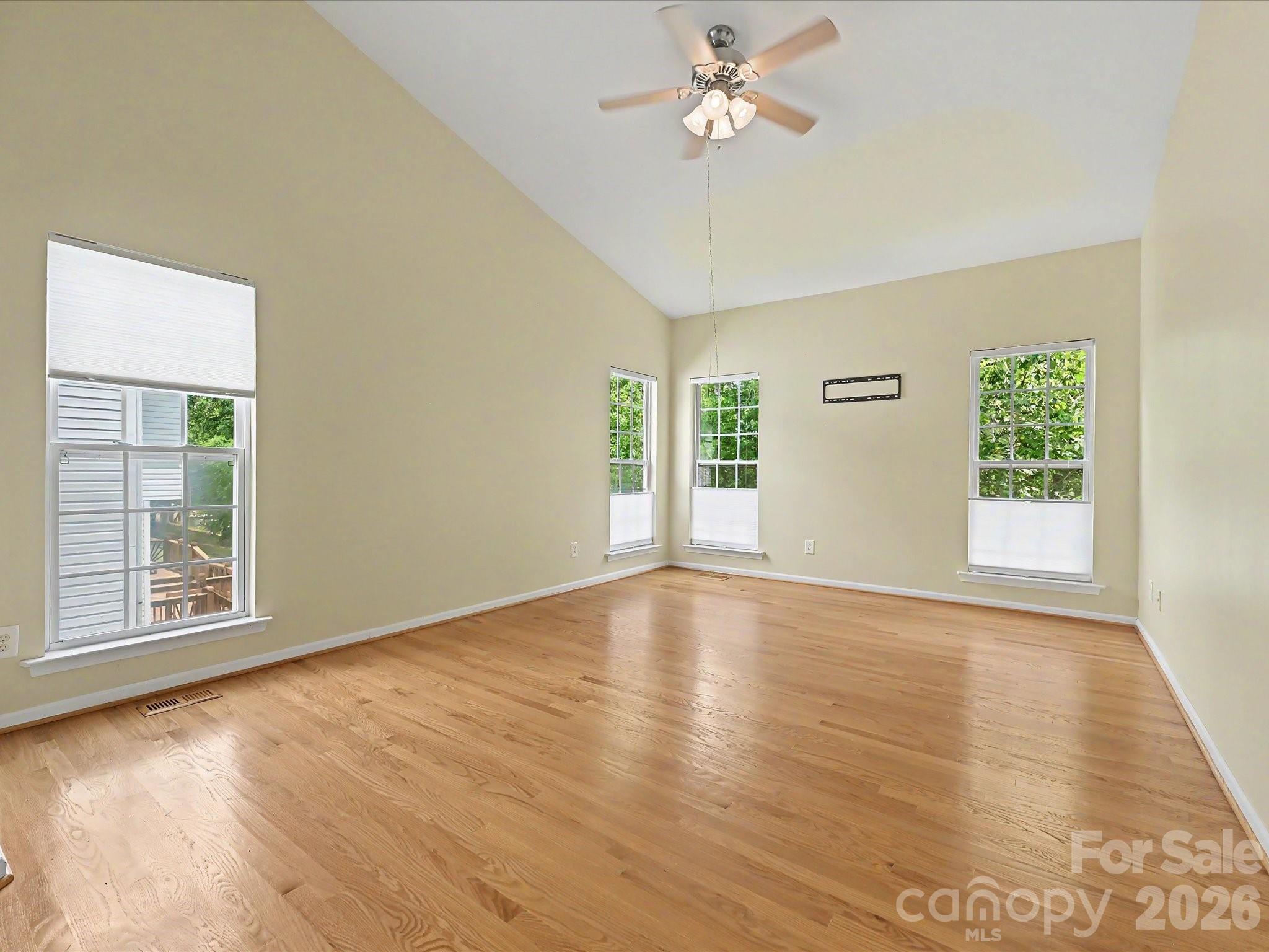 152 Lighthouse Road — Mount Holly