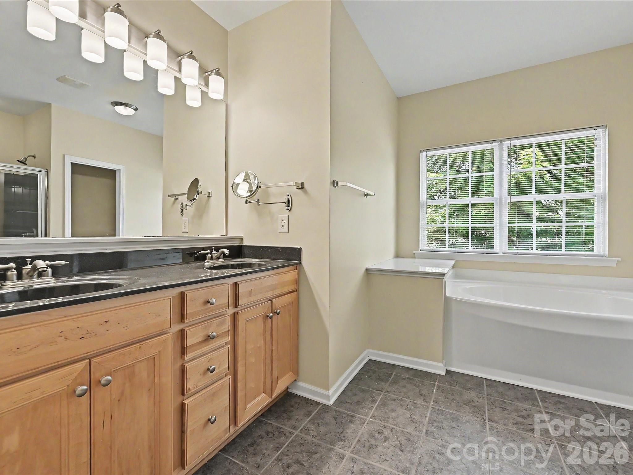 152 Lighthouse Road — Mount Holly