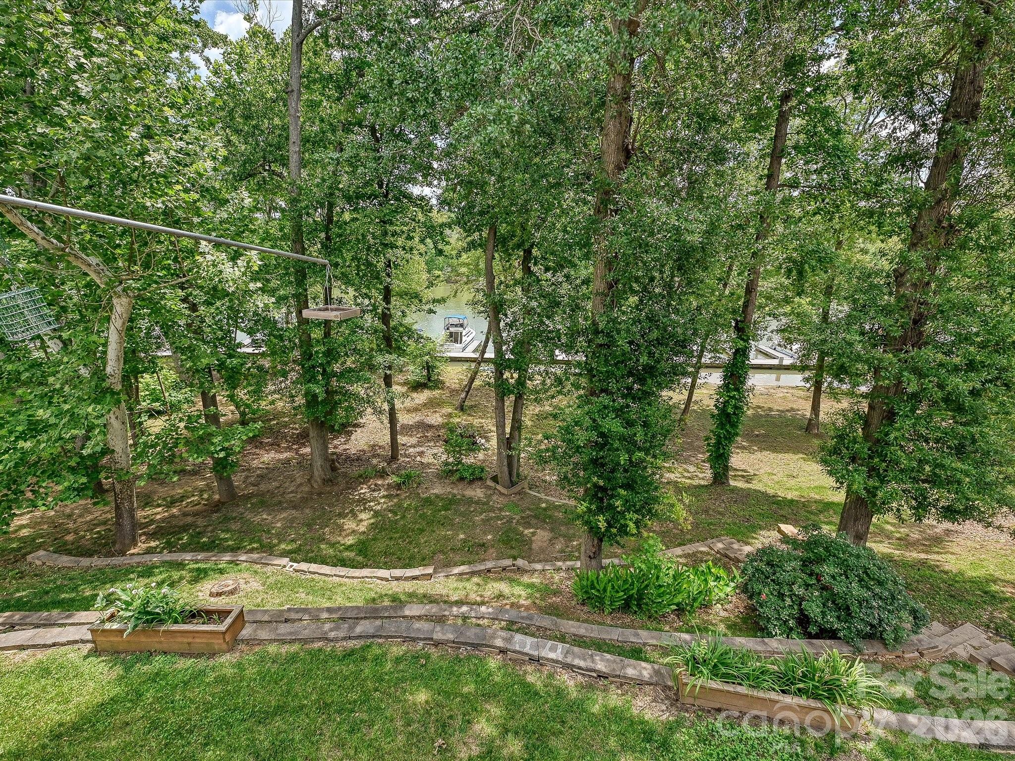 152 Lighthouse Road — Mount Holly