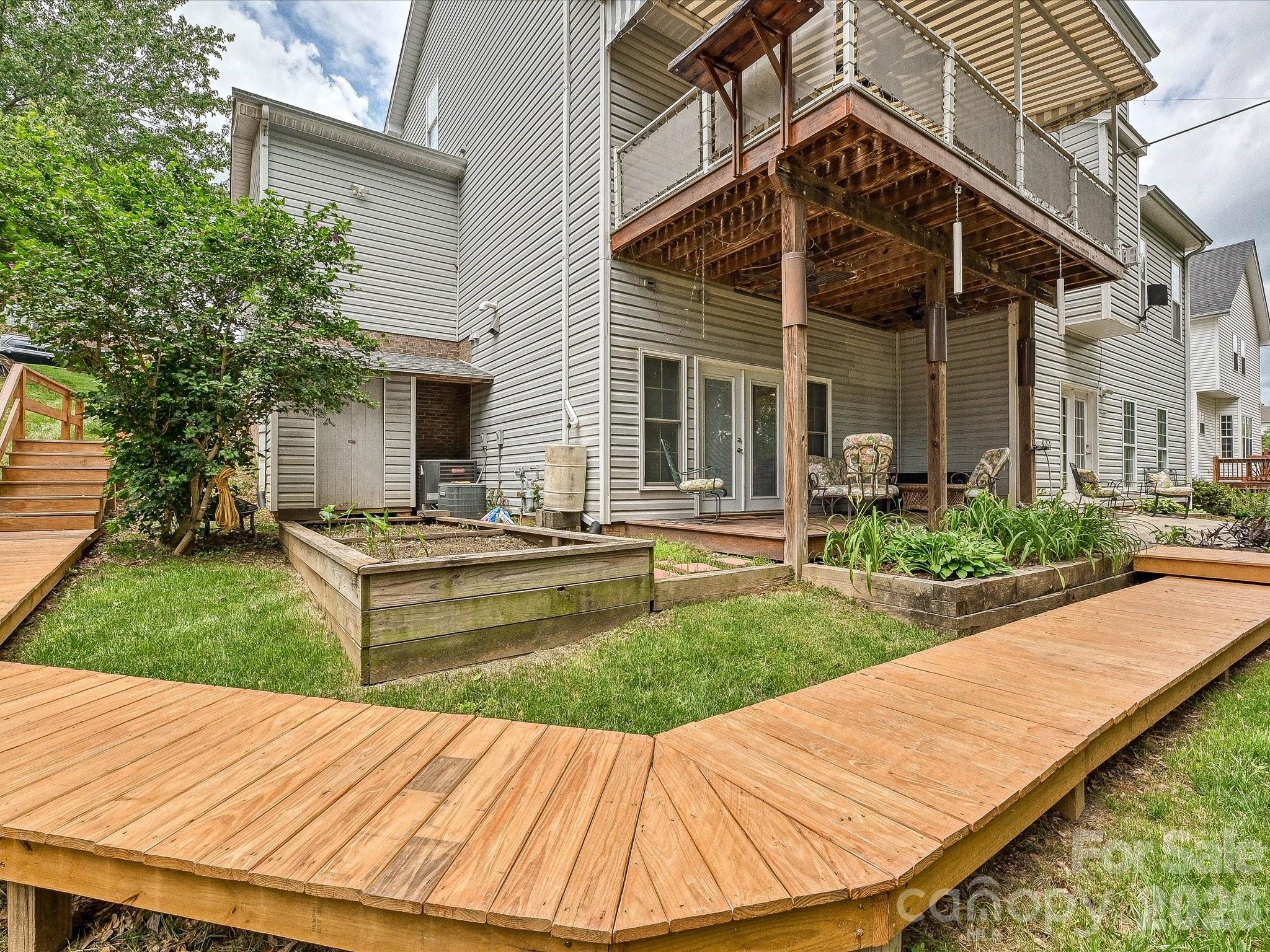 152 Lighthouse Road — Mount Holly