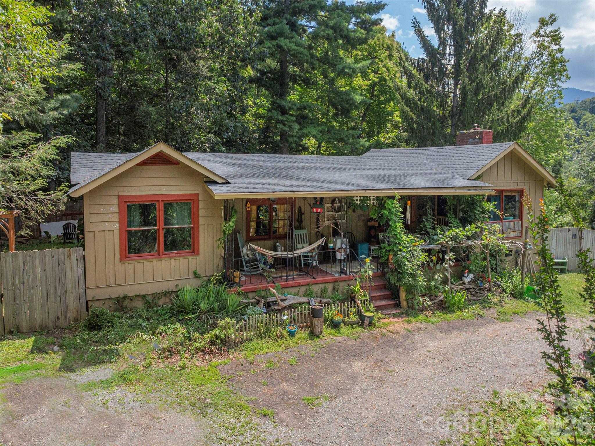 337 Hamer Avenue — Waynesville