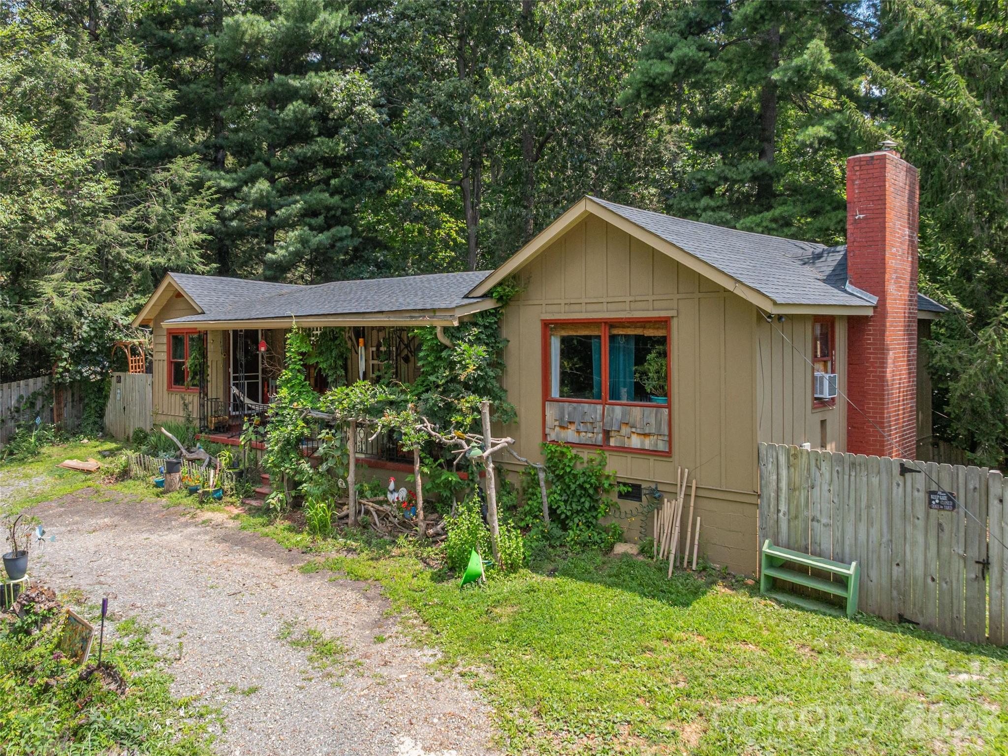 337 Hamer Avenue — Waynesville