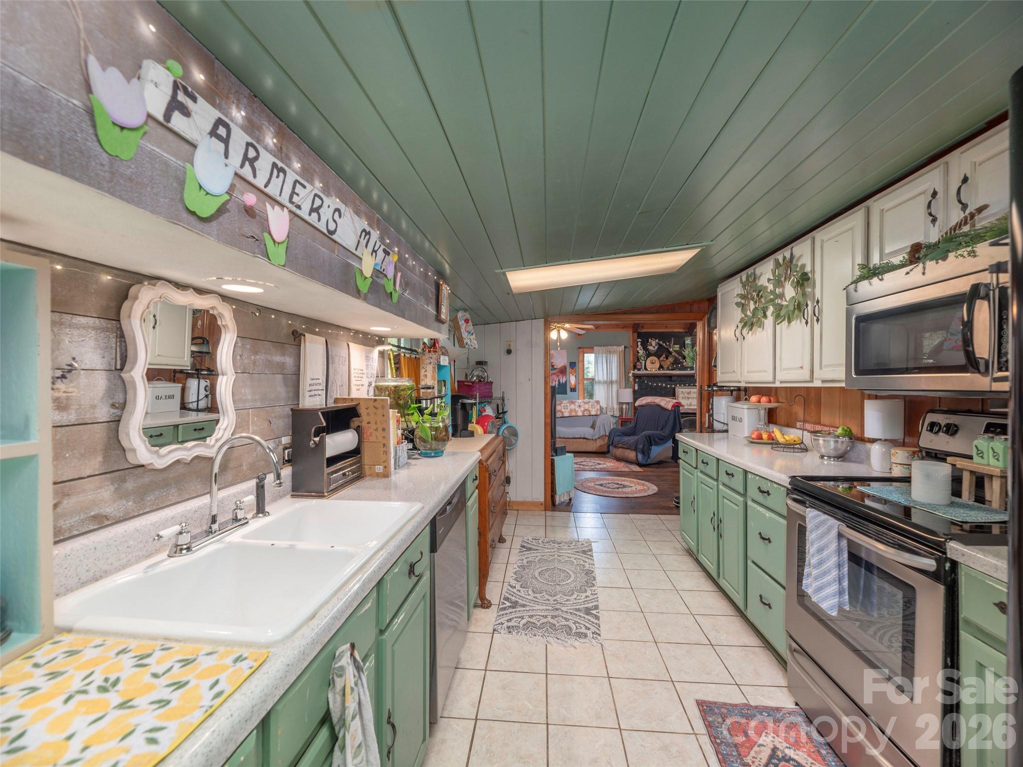 337 Hamer Avenue — Waynesville