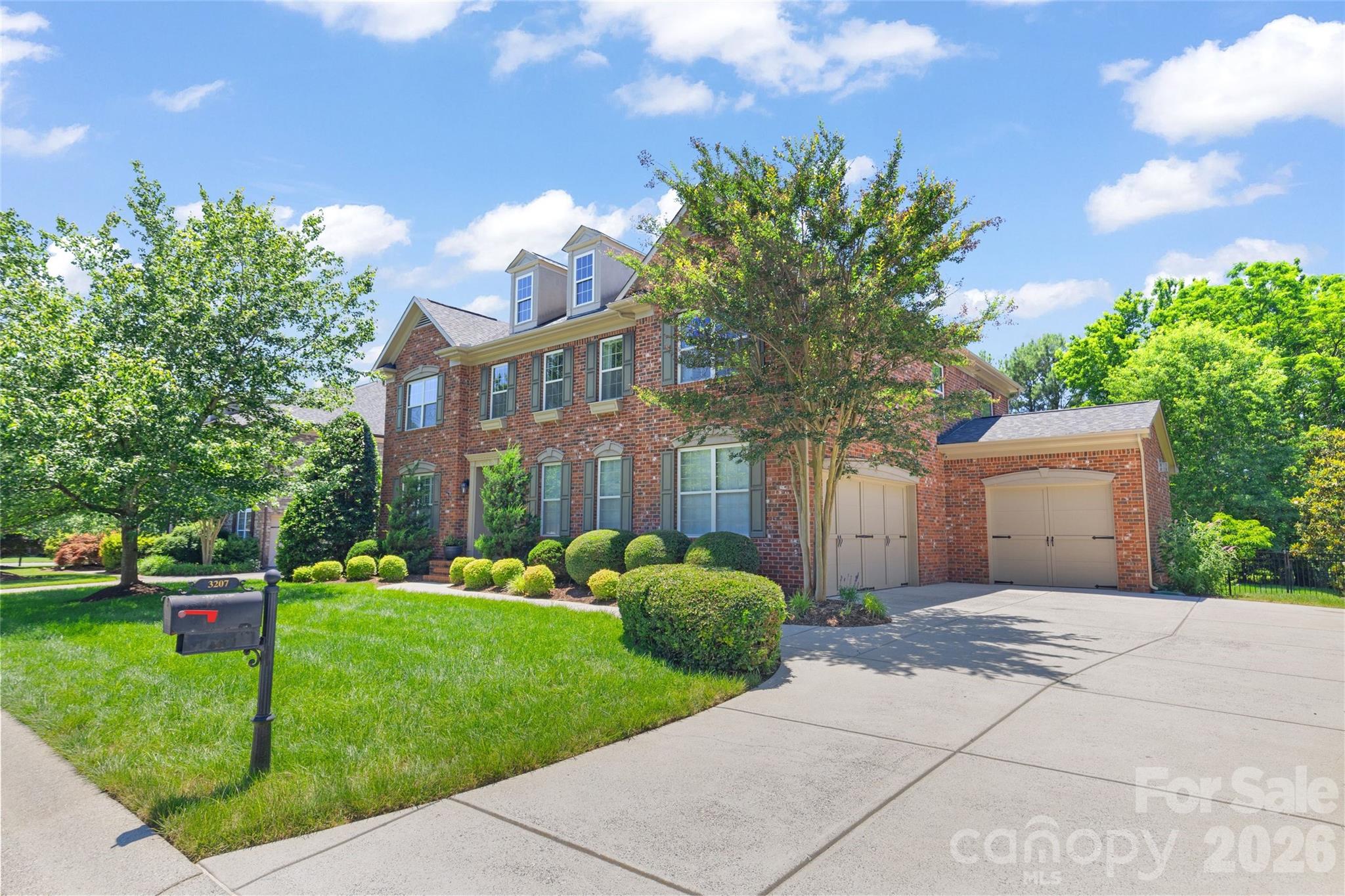 3207 Lakehurst Crossing — Matthews