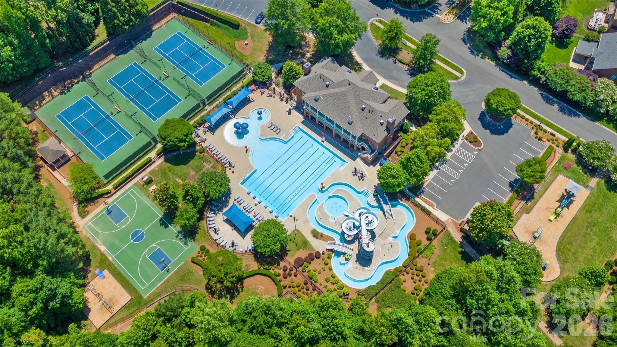 3207 Lakehurst Crossing — Matthews
