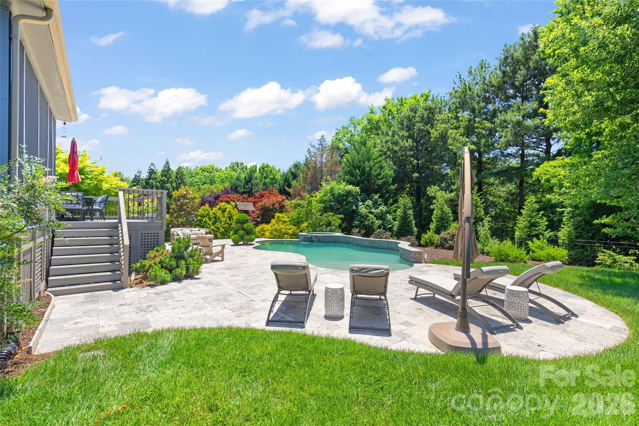 3207 Lakehurst Crossing — Matthews