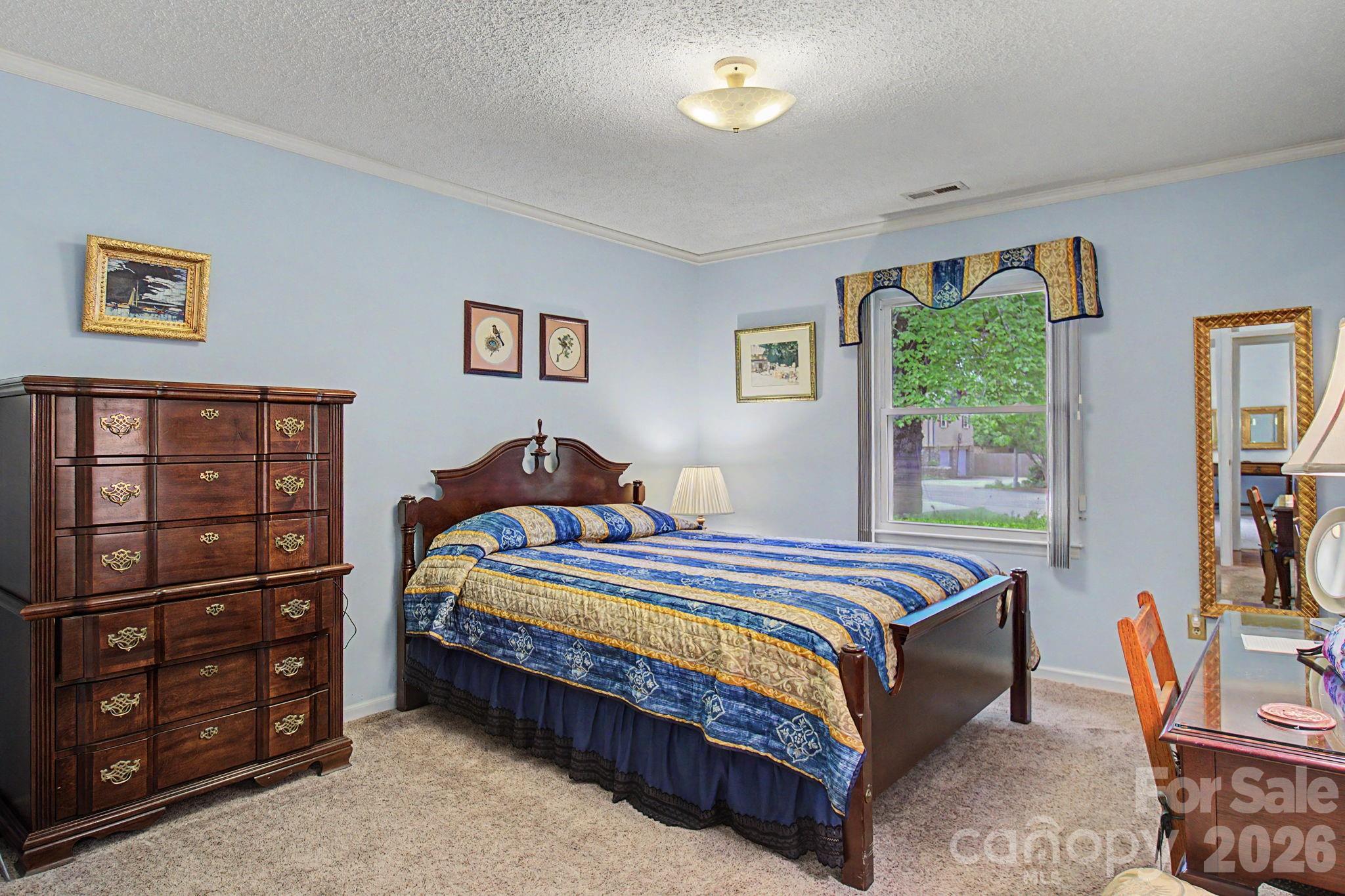 11 Waddell Street — Weaverville