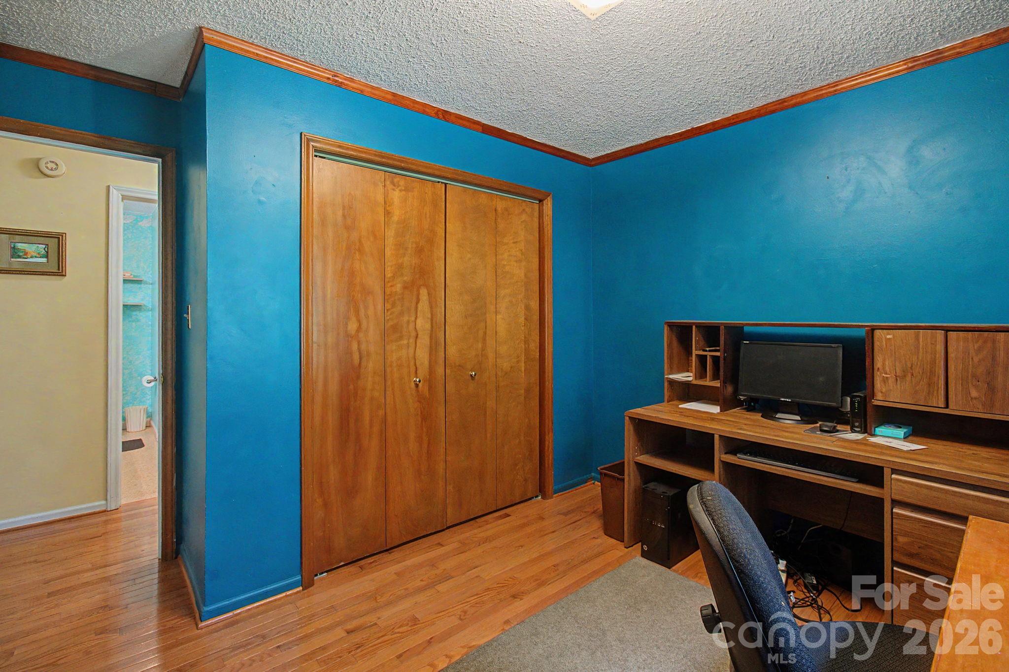 11 Waddell Street — Weaverville