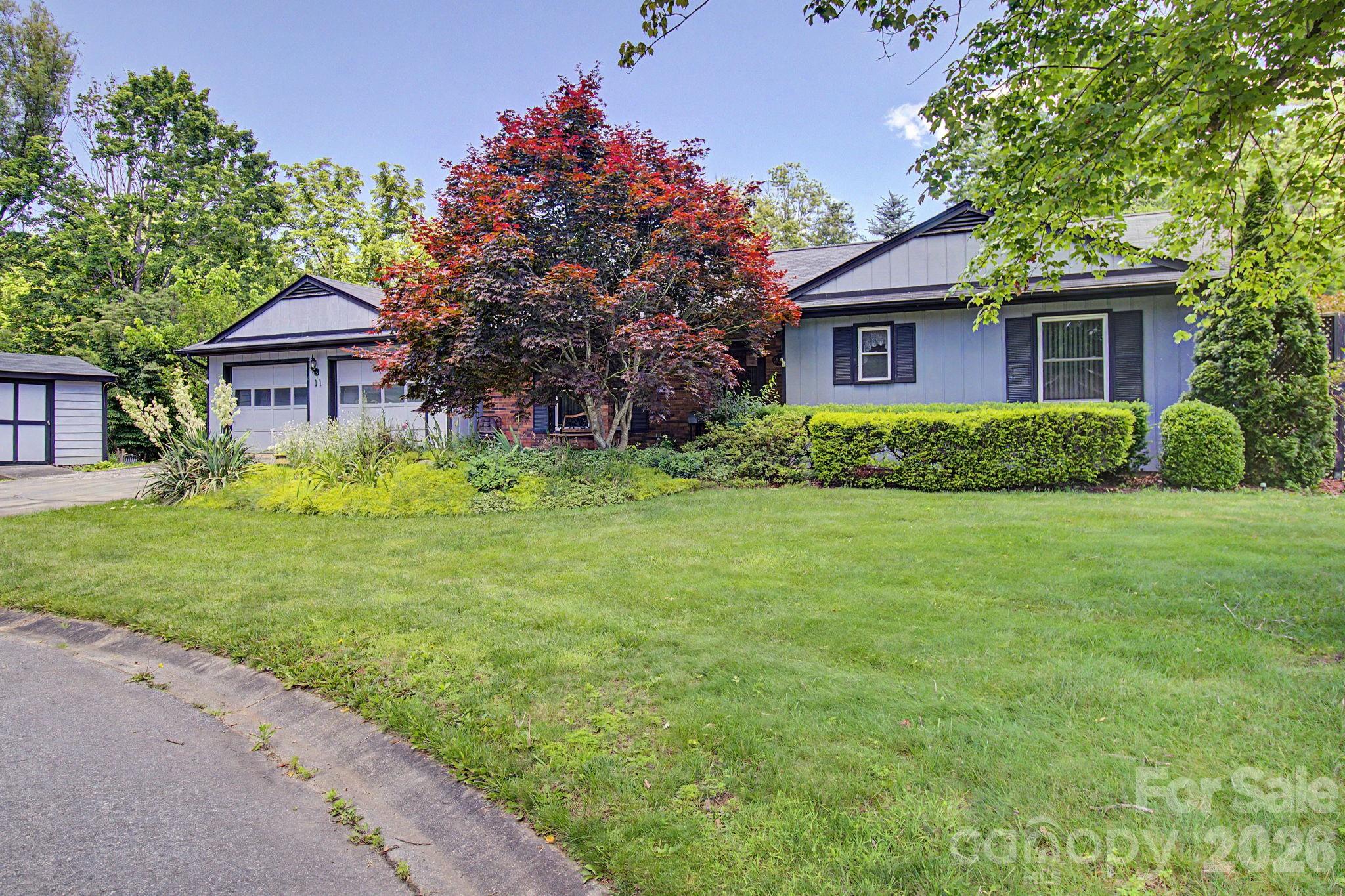 11 Waddell Street — Weaverville