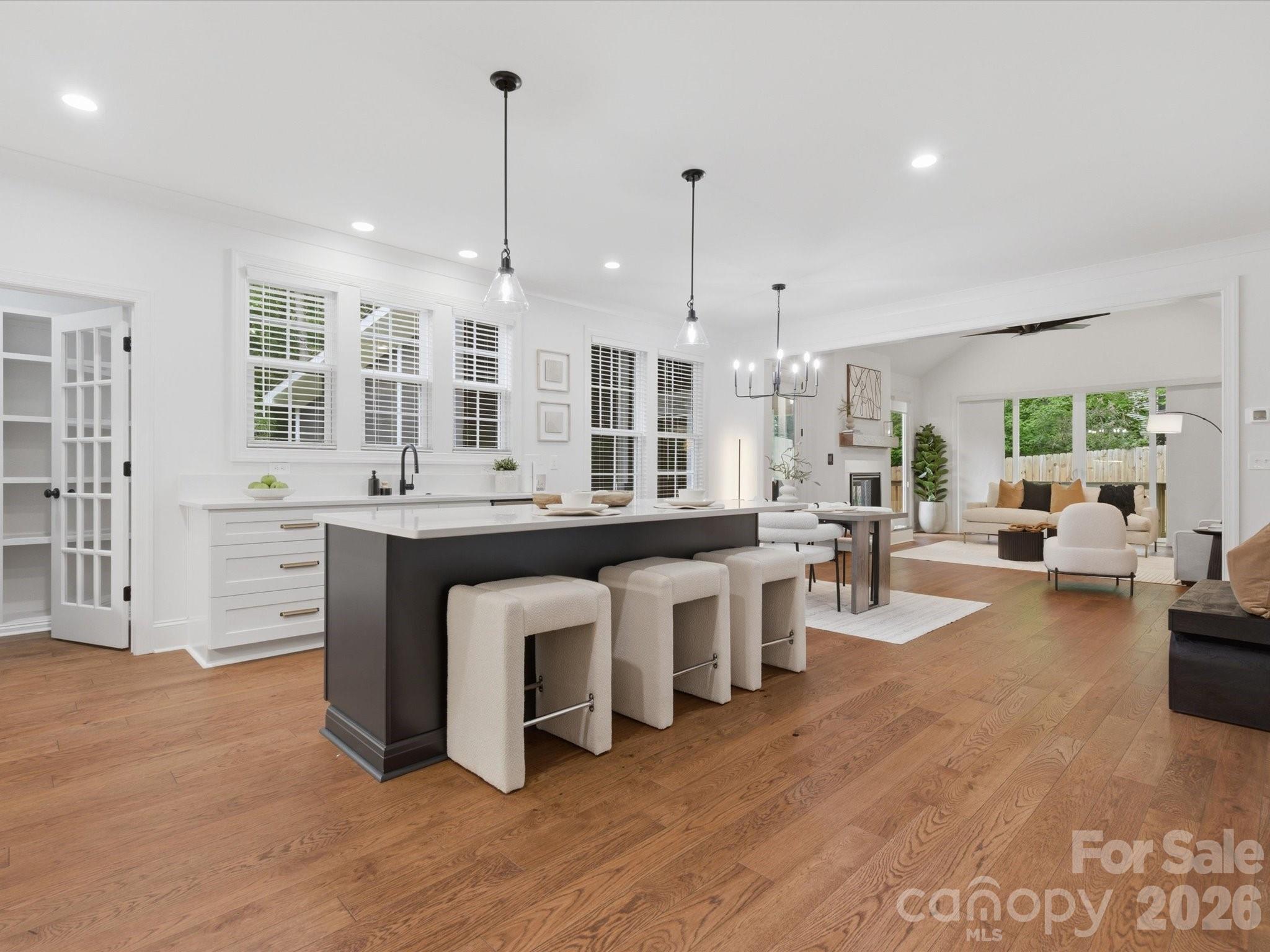 7815 Red Oaks Trail — Waxhaw