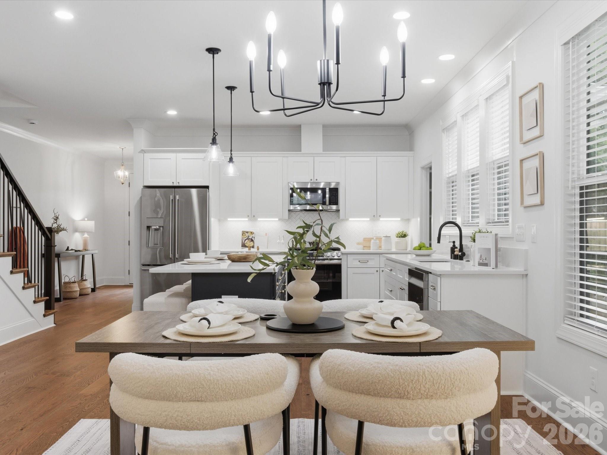 7815 Red Oaks Trail — Waxhaw