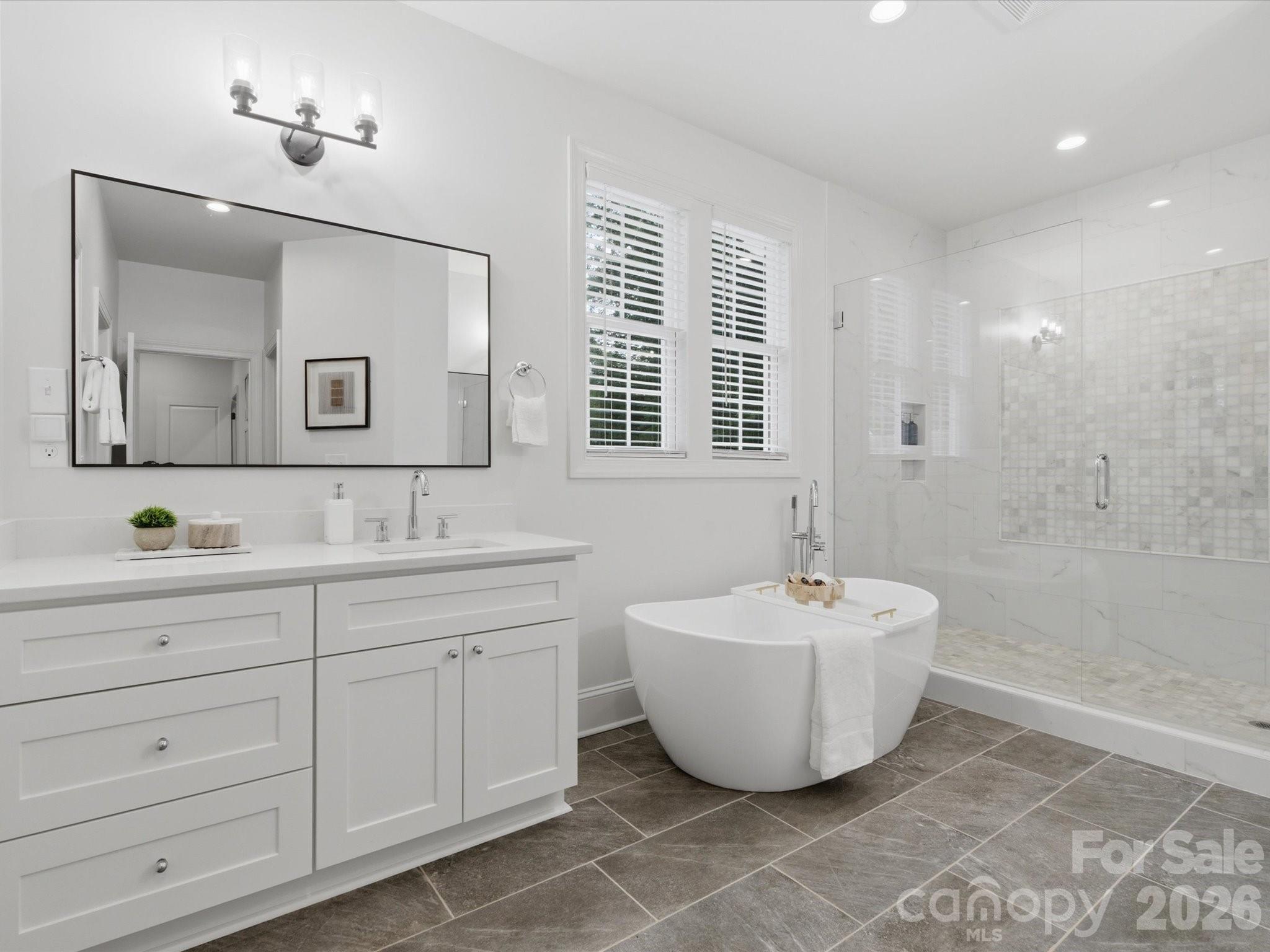 7815 Red Oaks Trail — Waxhaw