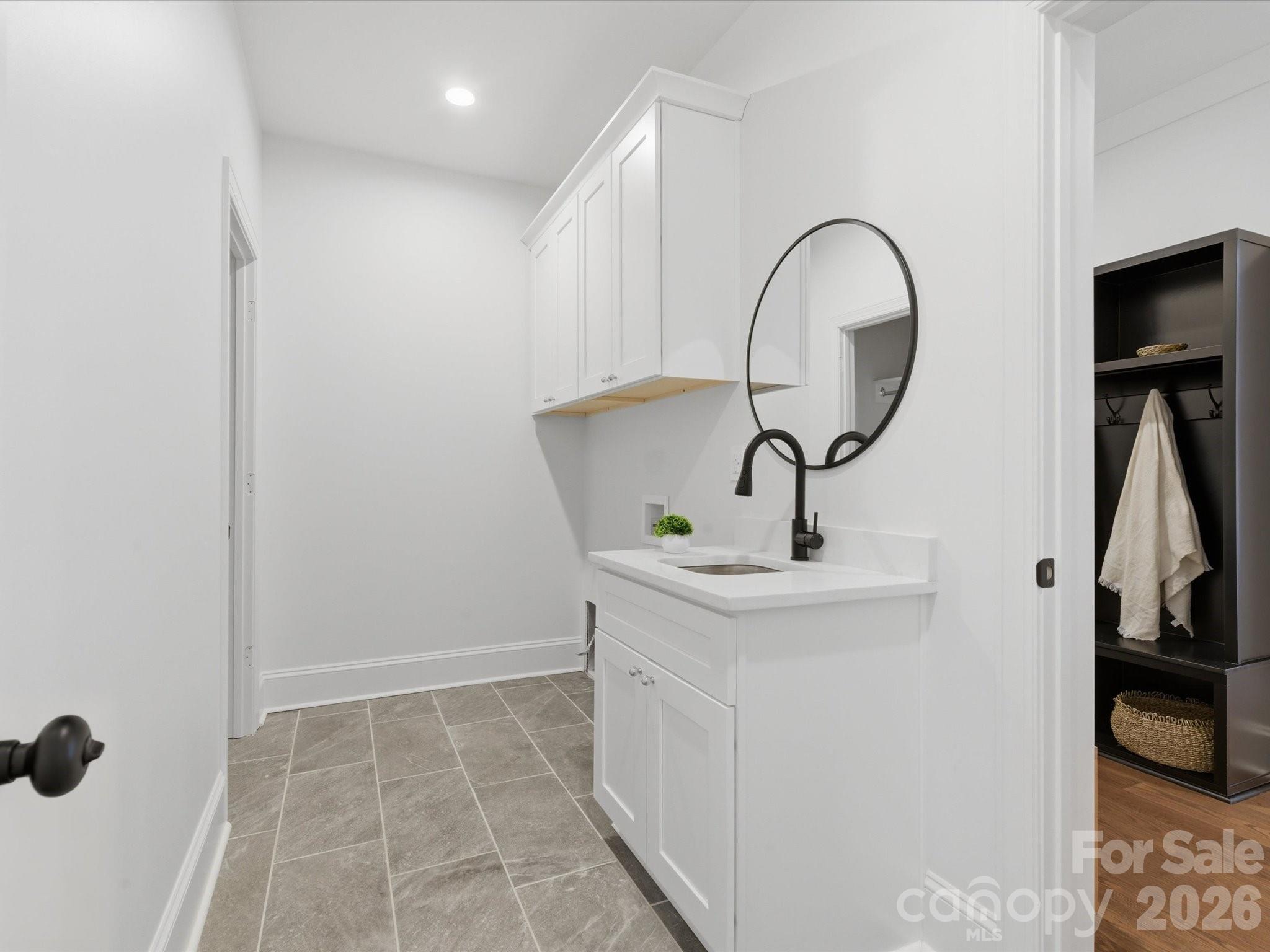 7815 Red Oaks Trail — Waxhaw