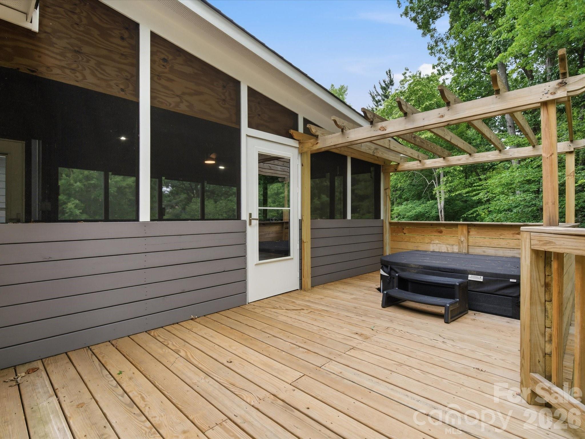 7815 Red Oaks Trail — Waxhaw
