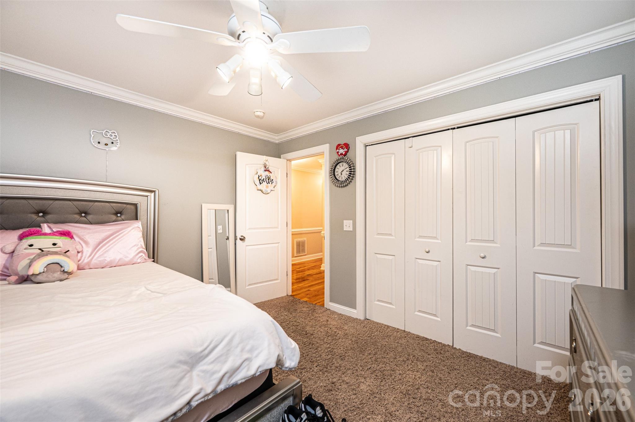 1718 30th Avenue Place NE — Hickory
