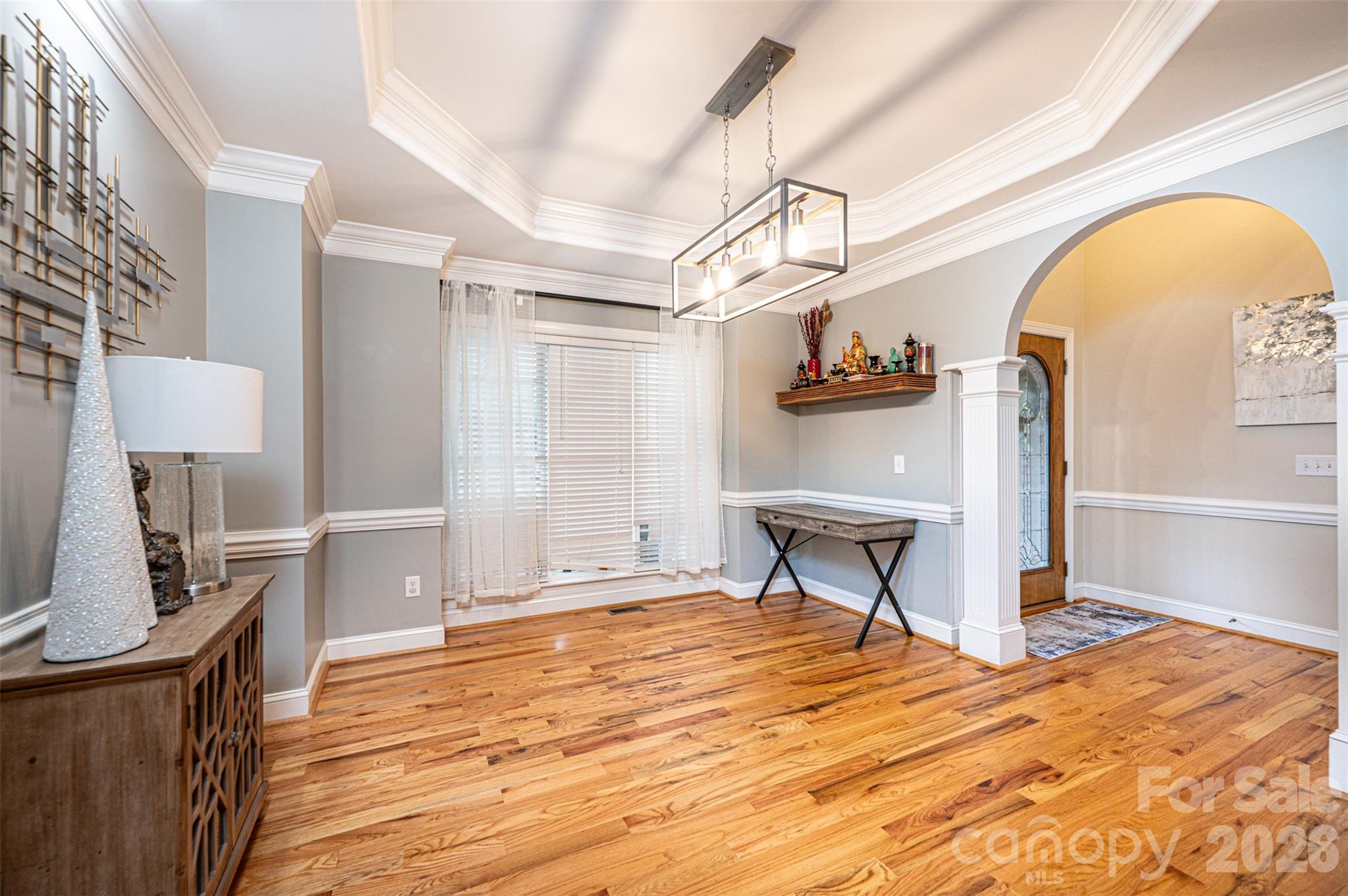 1718 30th Avenue Place NE — Hickory