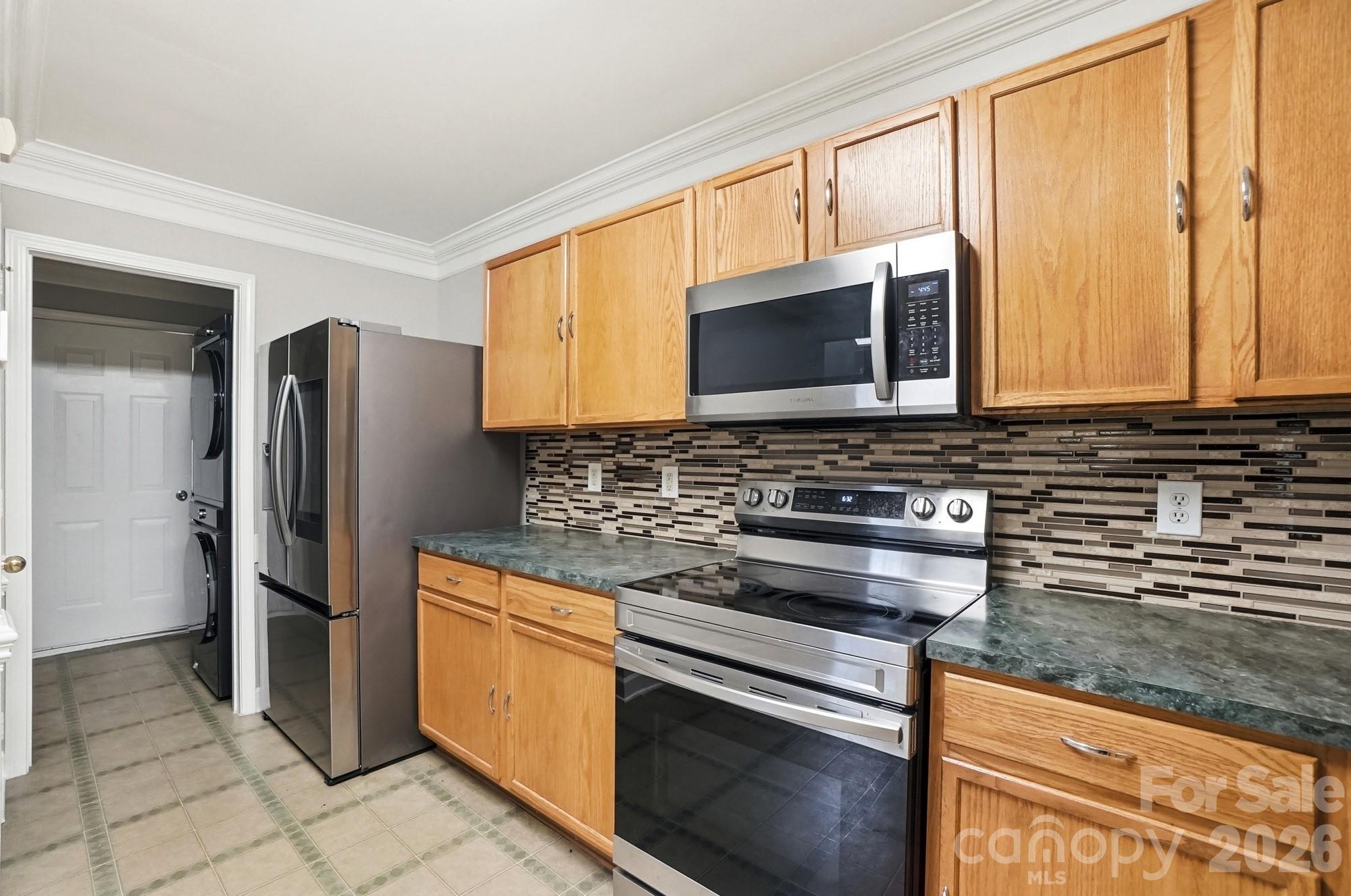 1135 Stonehenge Lane — Charlotte